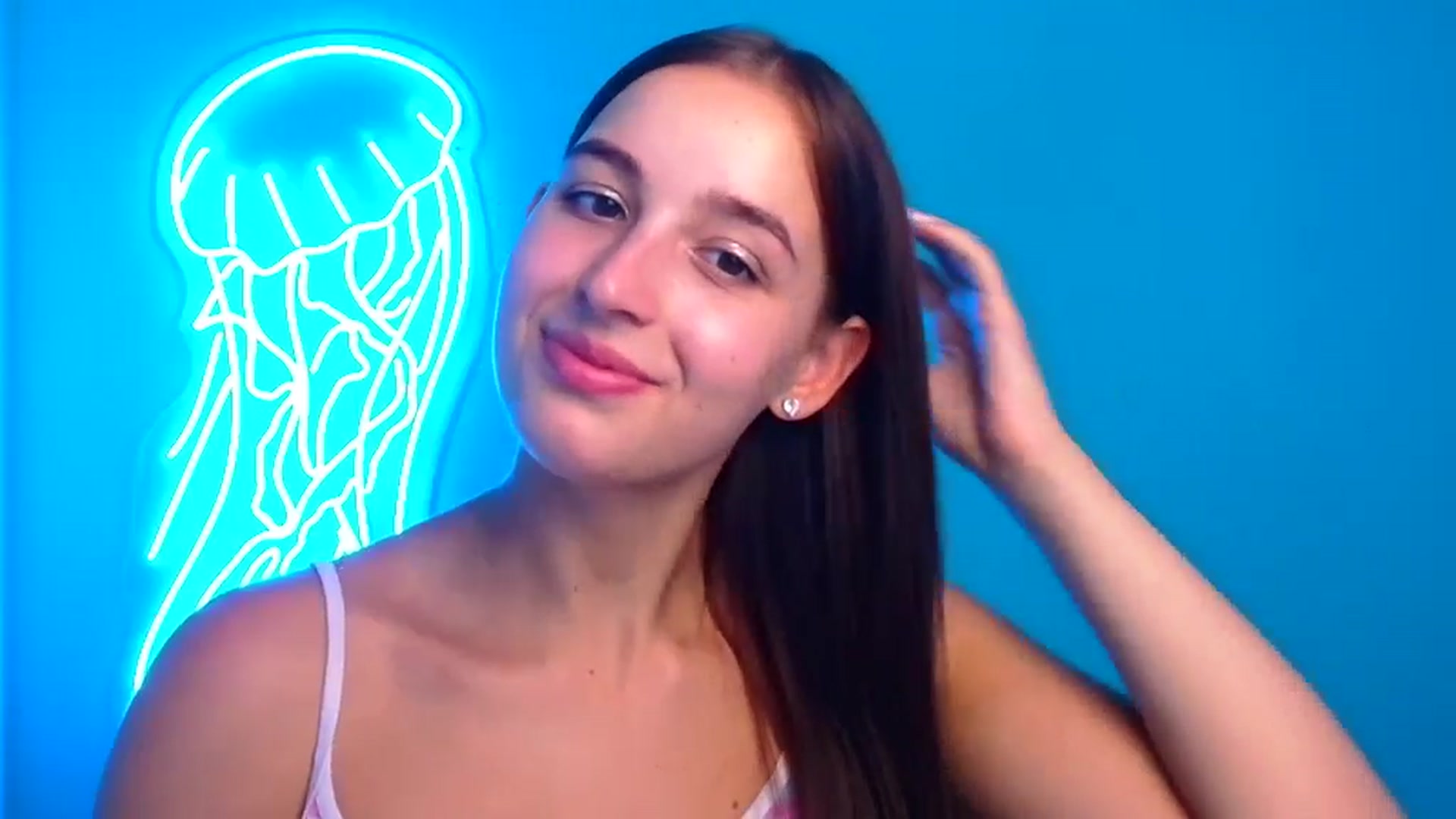 Gallery image thumbnail from Lilli_Fun's myfreecams stream on, 08/15/2024, 15:07 image 12 of 20