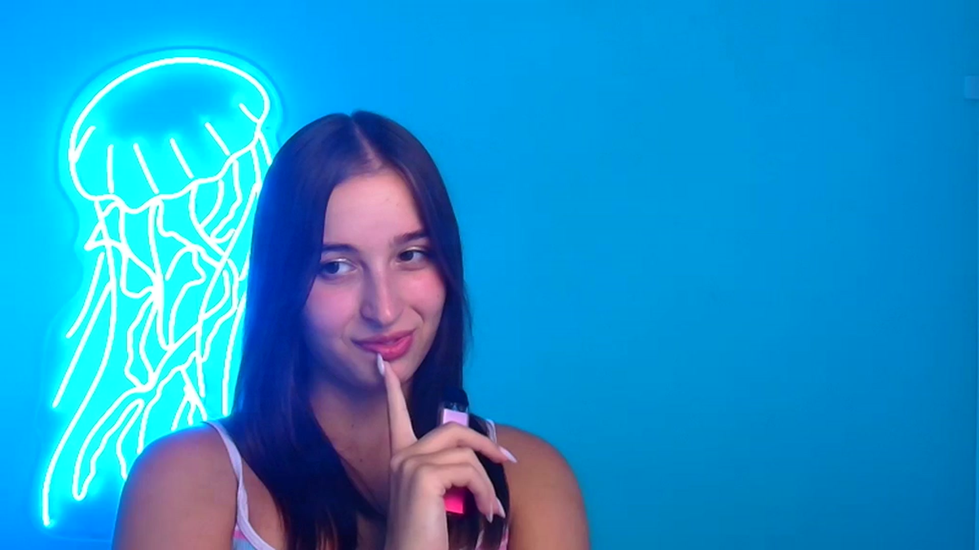 Gallery image thumbnail from Lilli_Fun's myfreecams stream on, 08/15/2024, 16:03 image 6 of 20
