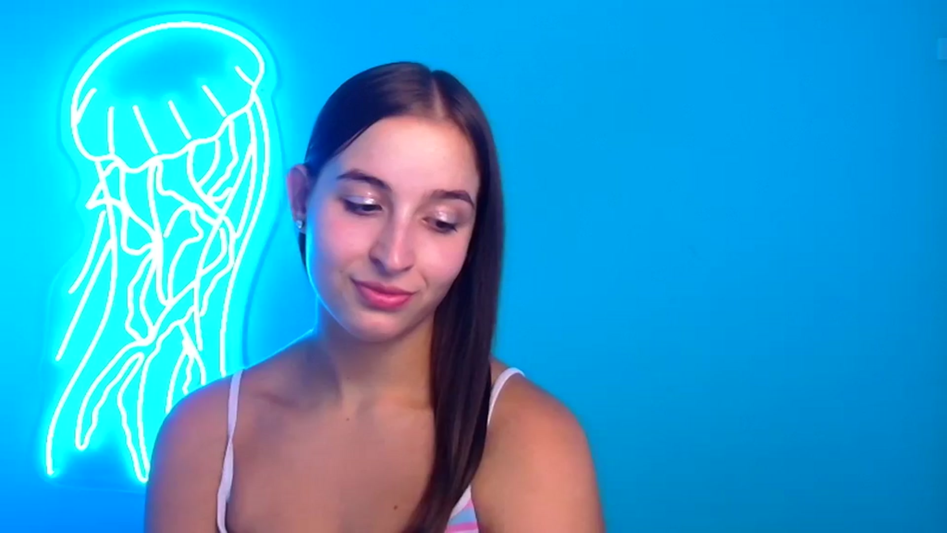 Gallery image thumbnail from Lilli_Fun's myfreecams stream on, 08/15/2024, 20:07 image 9 of 20
