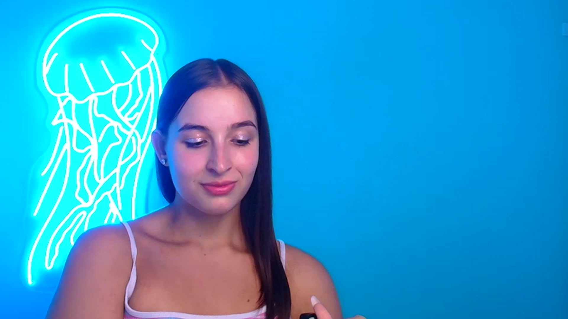 Gallery image thumbnail from Lilli_Fun's myfreecams stream on, 08/15/2024, 20:07 image 8 of 20