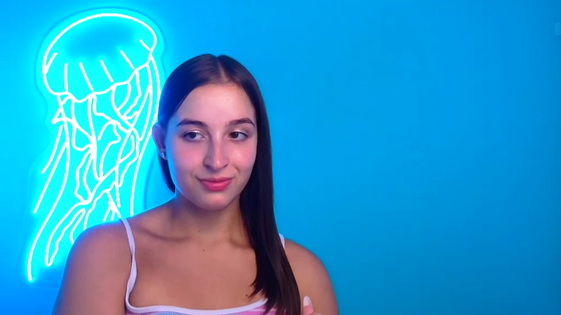 Gallery image thumbnail from Lilli_Fun's myfreecams stream on, 08/15/2024, 20:07 image 6 of 20