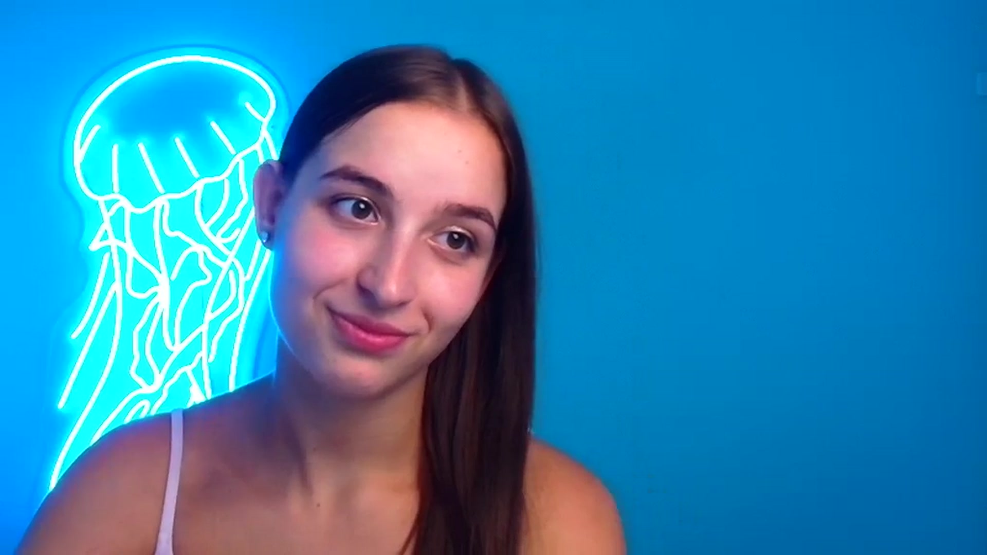 Gallery image thumbnail from Lilli_Fun's myfreecams stream on, 08/15/2024, 20:07 image 16 of 20
