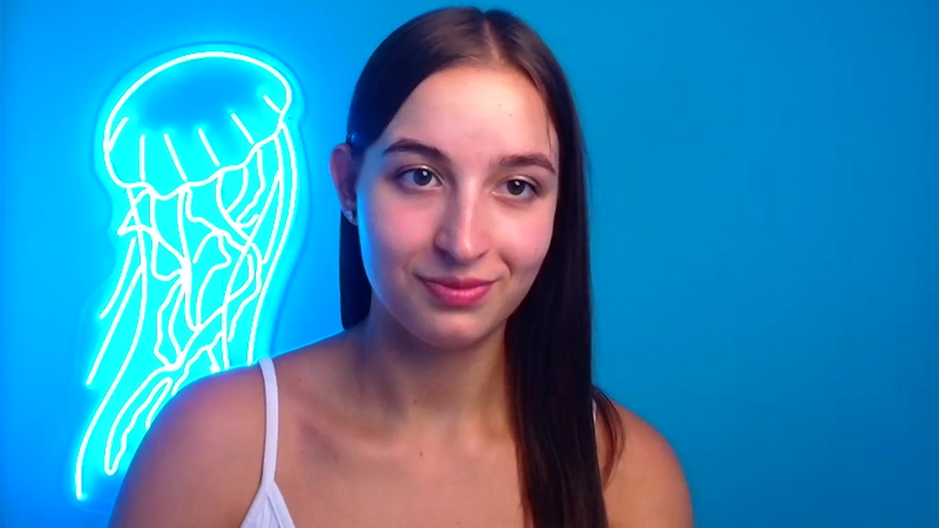 Gallery image thumbnail from Lilli_Fun's myfreecams stream on, 08/16/2024, 09:20 image 15 of 20