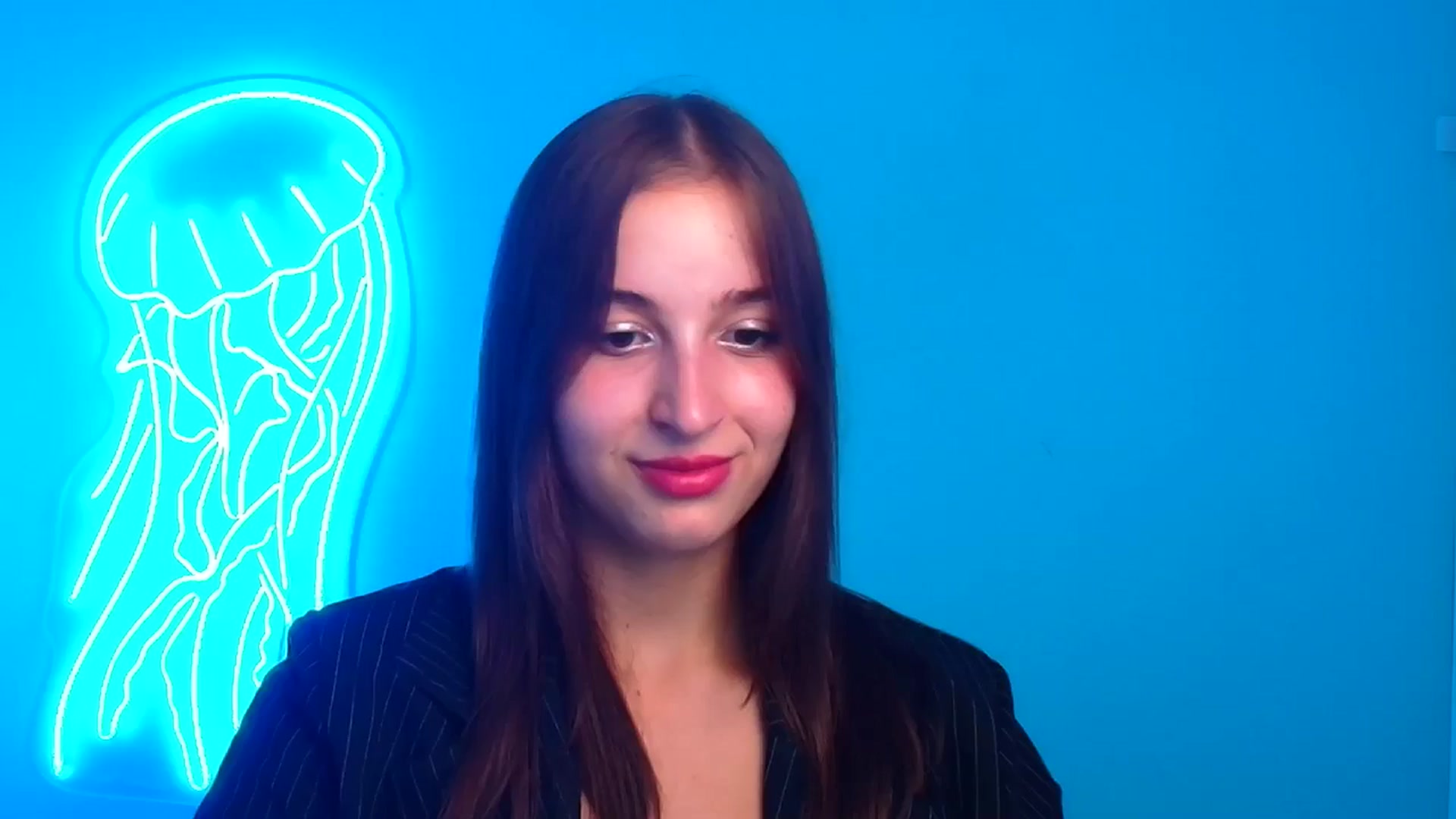 Gallery image thumbnail from Lilli_Fun's myfreecams stream on, 08/18/2024, 19:50 image 1 of 20