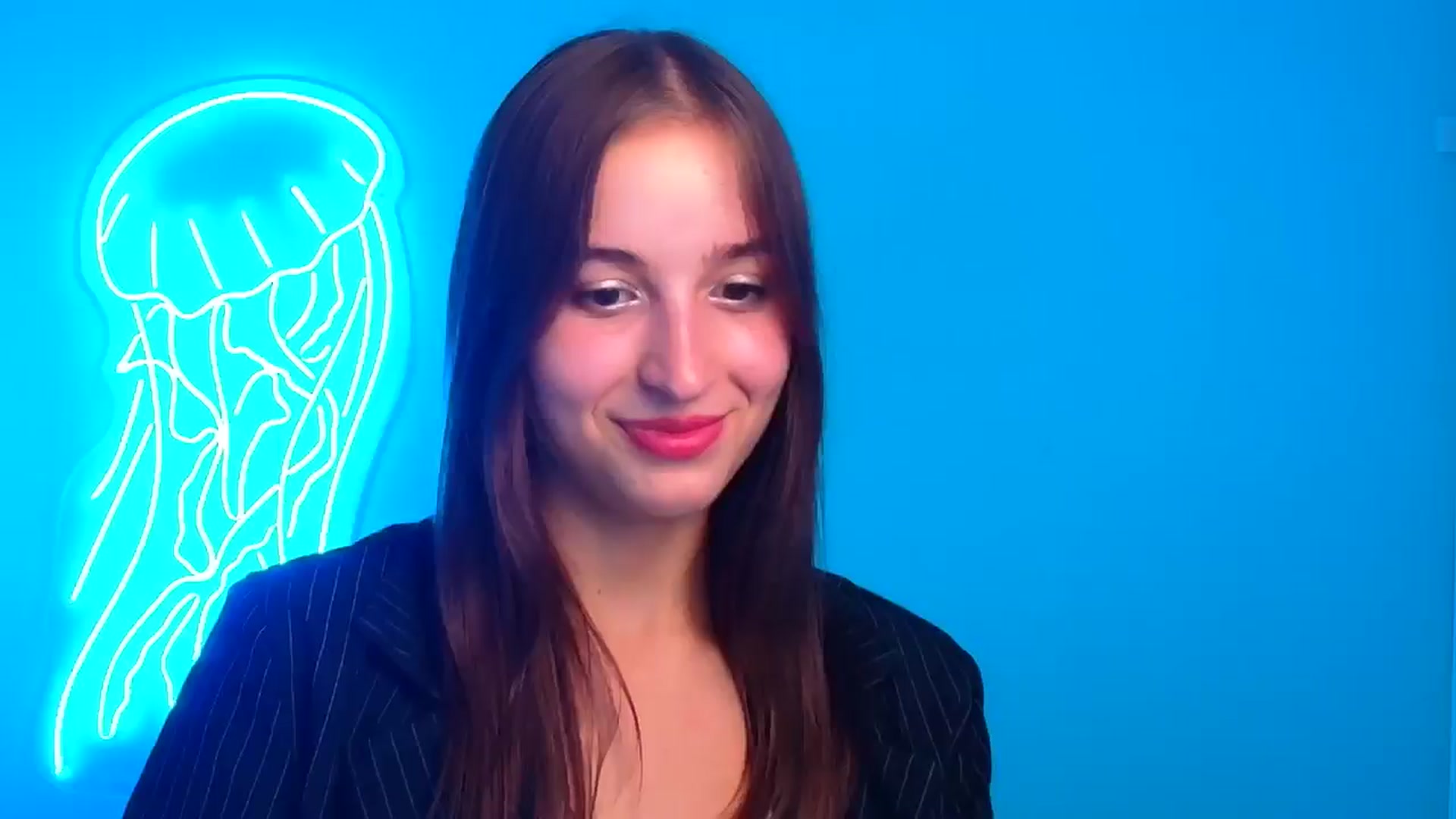 Gallery image thumbnail from Lilli_Fun's myfreecams stream on, 08/18/2024, 19:50 image 16 of 20