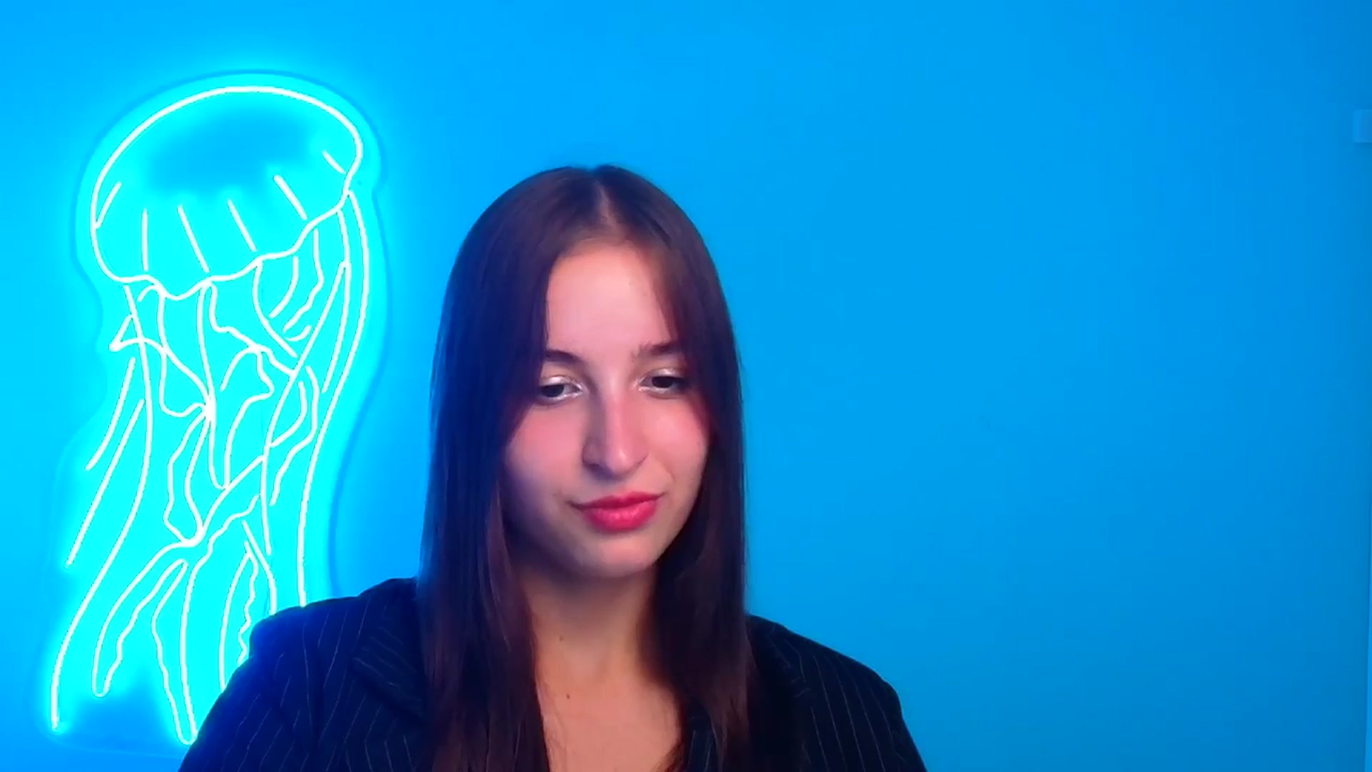 Gallery image thumbnail from Lilli_Fun's myfreecams stream on, 08/18/2024, 19:50 image 11 of 20