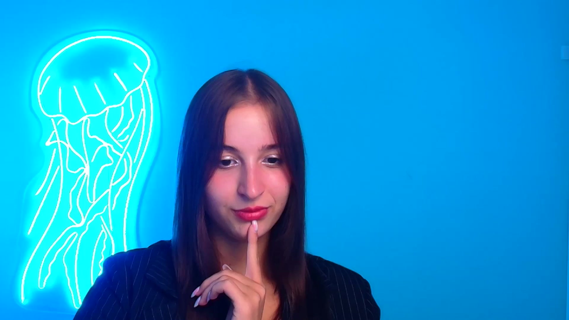 Gallery image thumbnail from Lilli_Fun's myfreecams stream on, 08/18/2024, 19:50 image 12 of 20