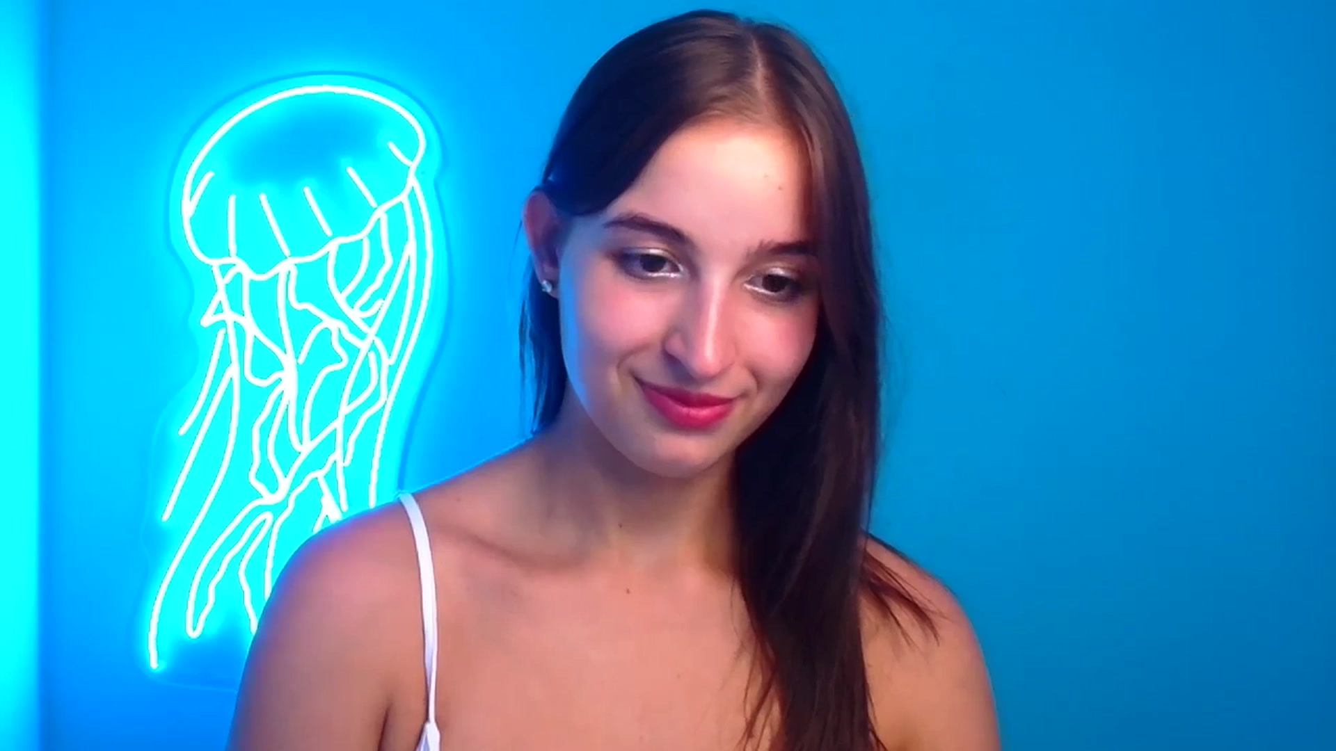 Gallery image thumbnail from Lilli_Fun's myfreecams stream on, 08/18/2024, 20:33 image 9 of 20