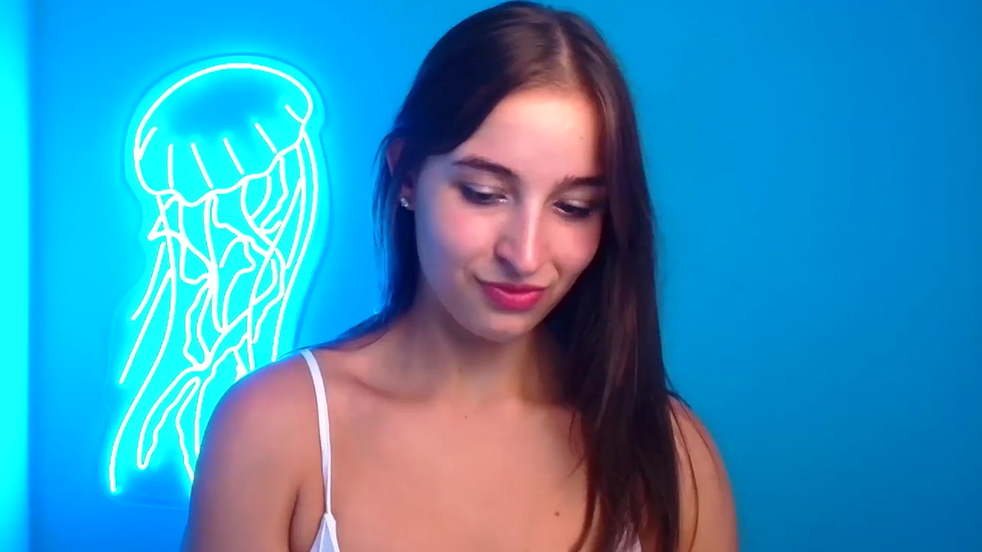 Gallery image thumbnail from Lilli_Fun's myfreecams stream on, 08/18/2024, 20:33 image 8 of 20