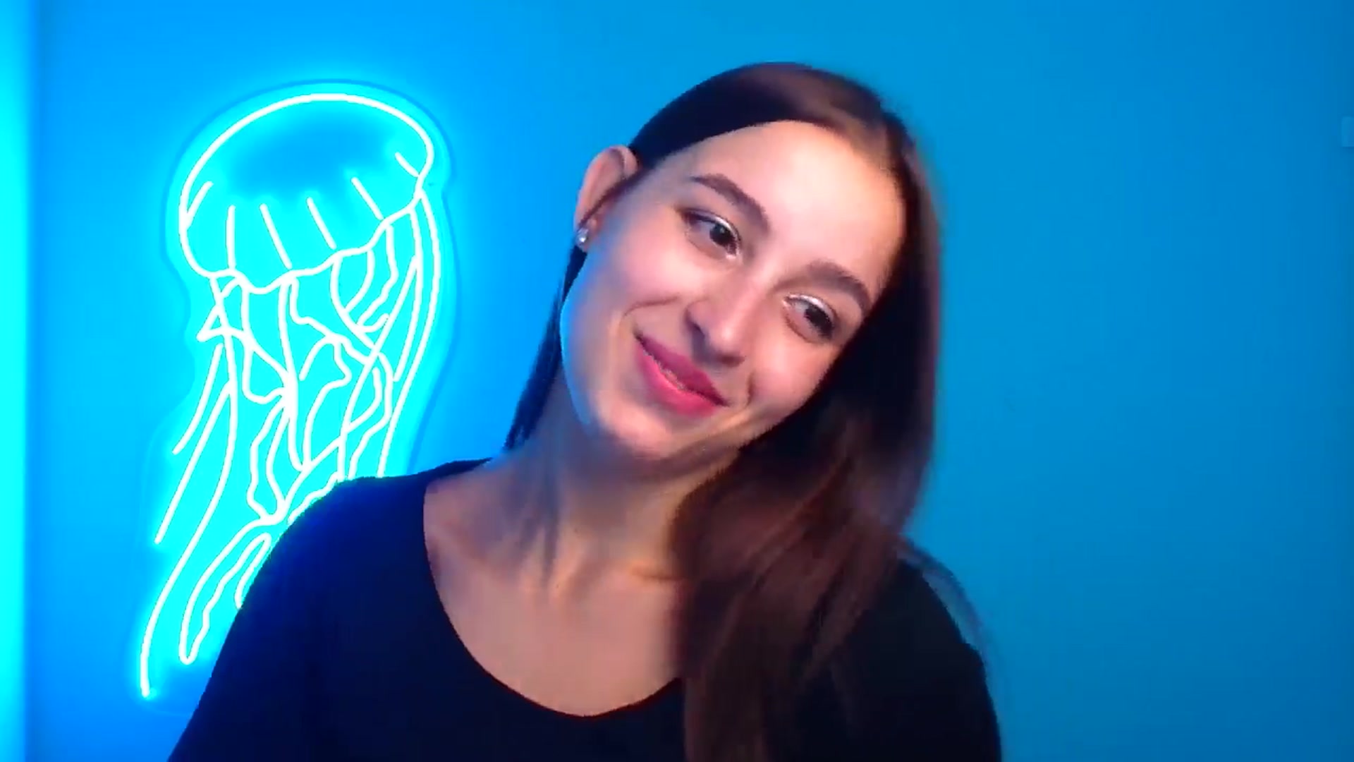 Gallery image thumbnail from Lilli_Fun's myfreecams stream on, 08/24/2024, 08:07 image 11 of 20