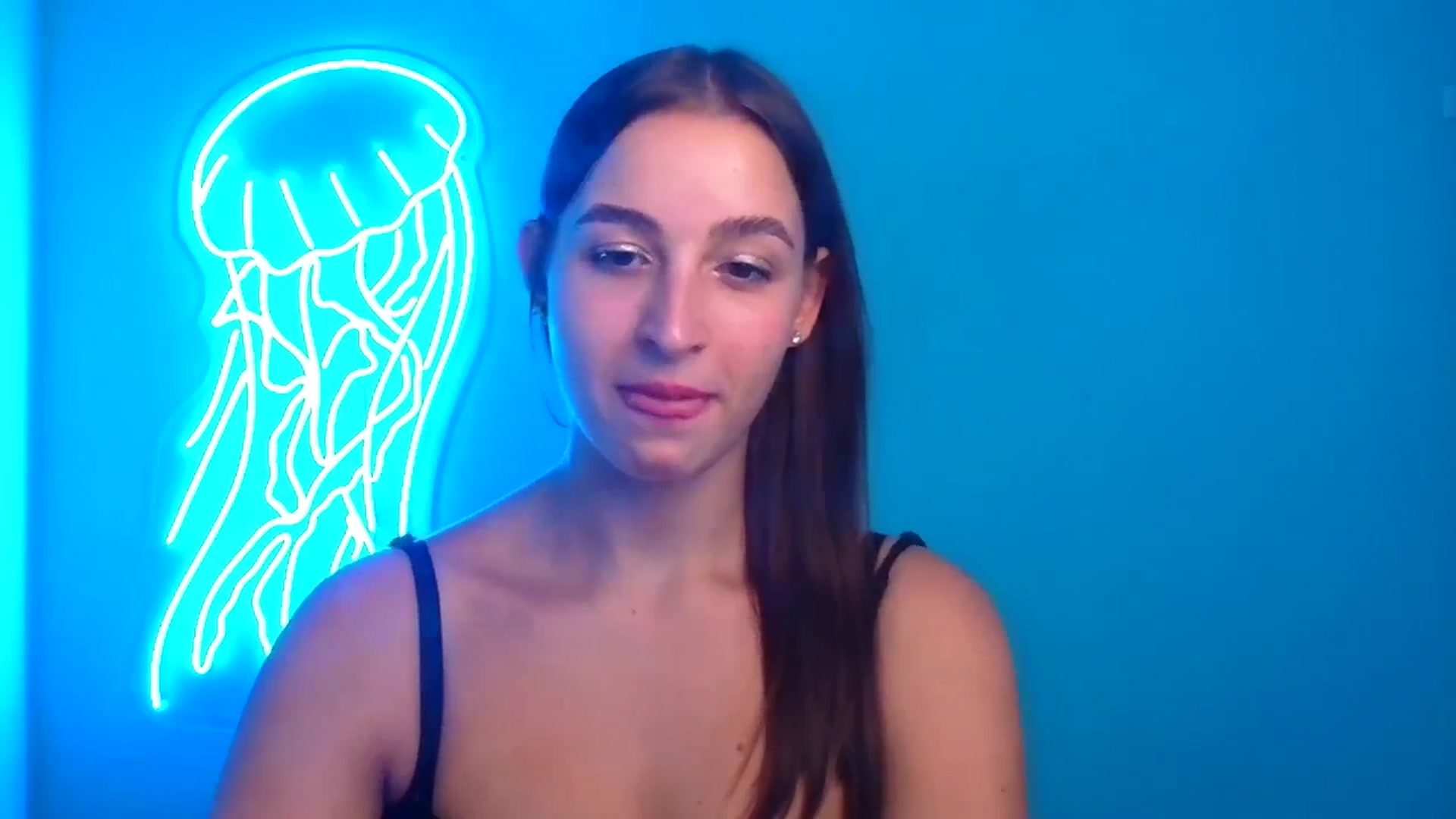 Gallery image thumbnail from Lilli_Fun's myfreecams stream on, 08/24/2024, 08:59 image 9 of 20