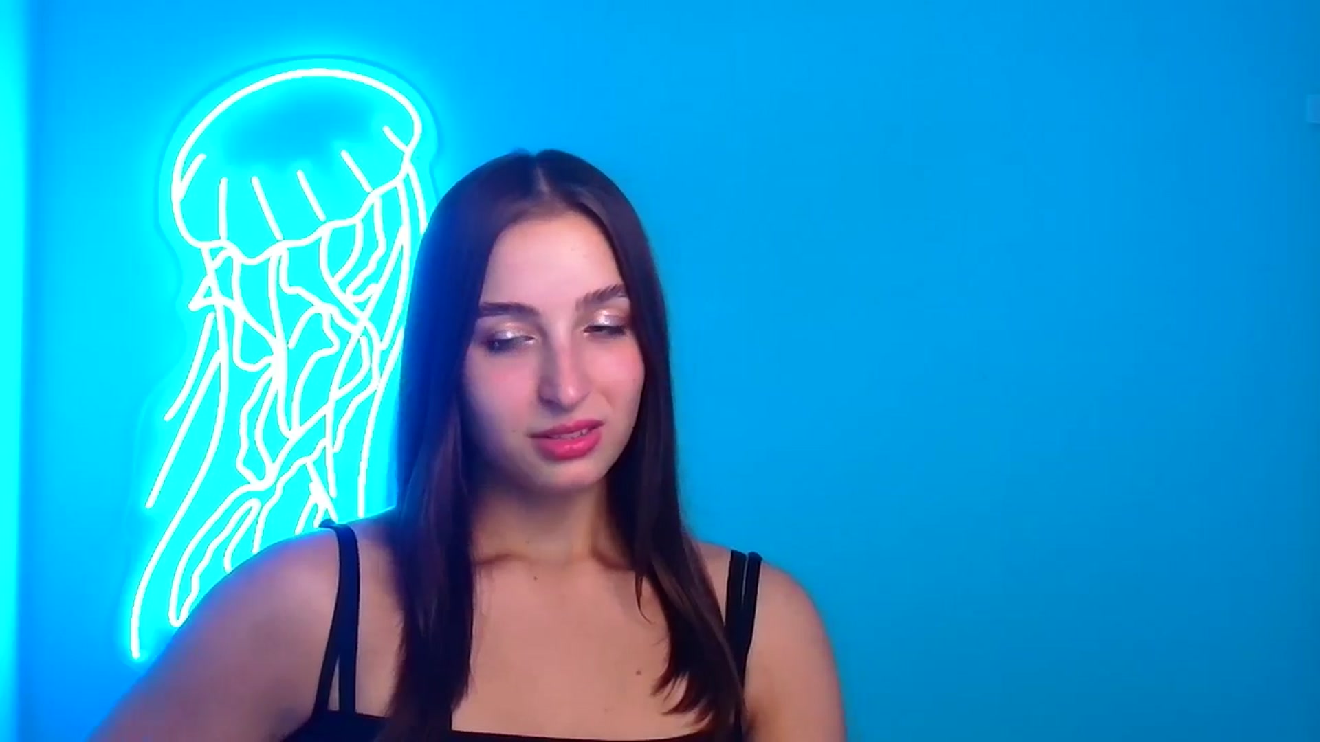 Gallery image thumbnail from Lilli_Fun's myfreecams stream on, 08/24/2024, 10:23 image 15 of 20