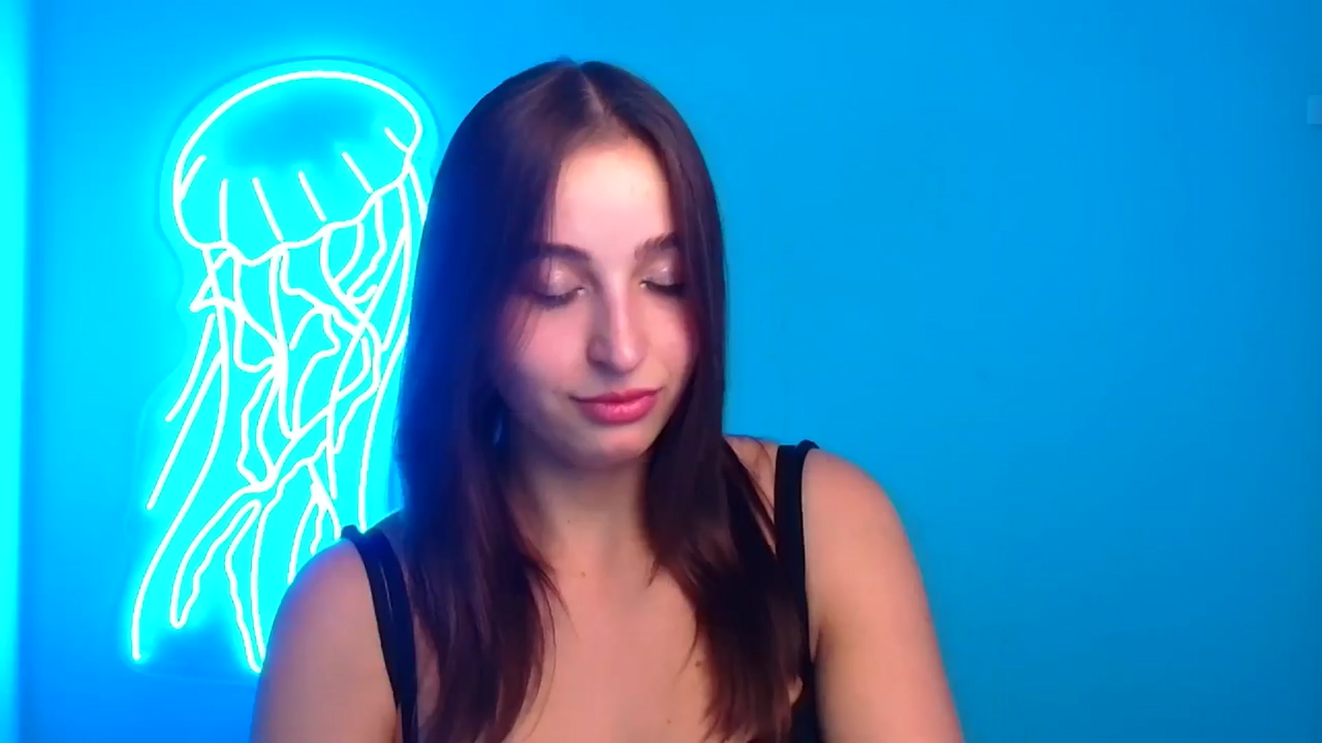 Gallery image thumbnail from Lilli_Fun's myfreecams stream on, 08/24/2024, 10:23 image 5 of 20