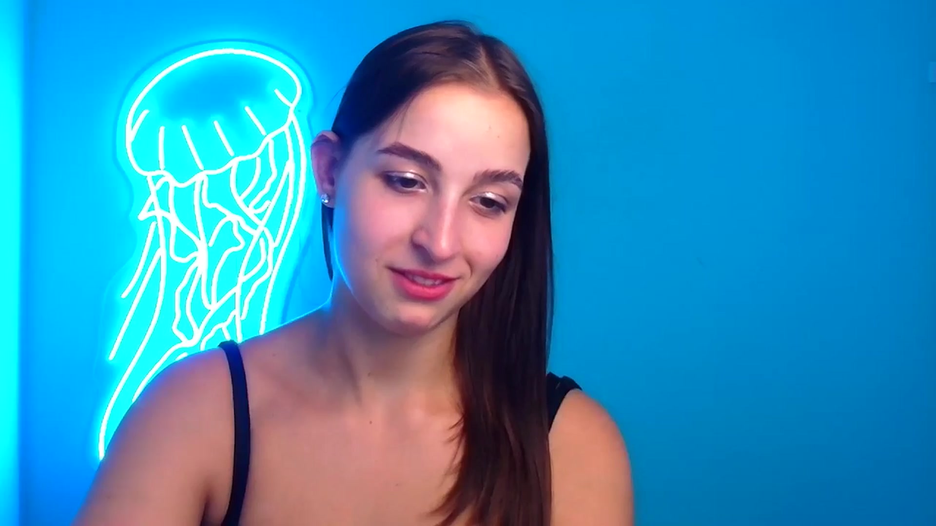 Gallery image thumbnail from Lilli_Fun's myfreecams stream on, 08/24/2024, 10:48 image 8 of 20