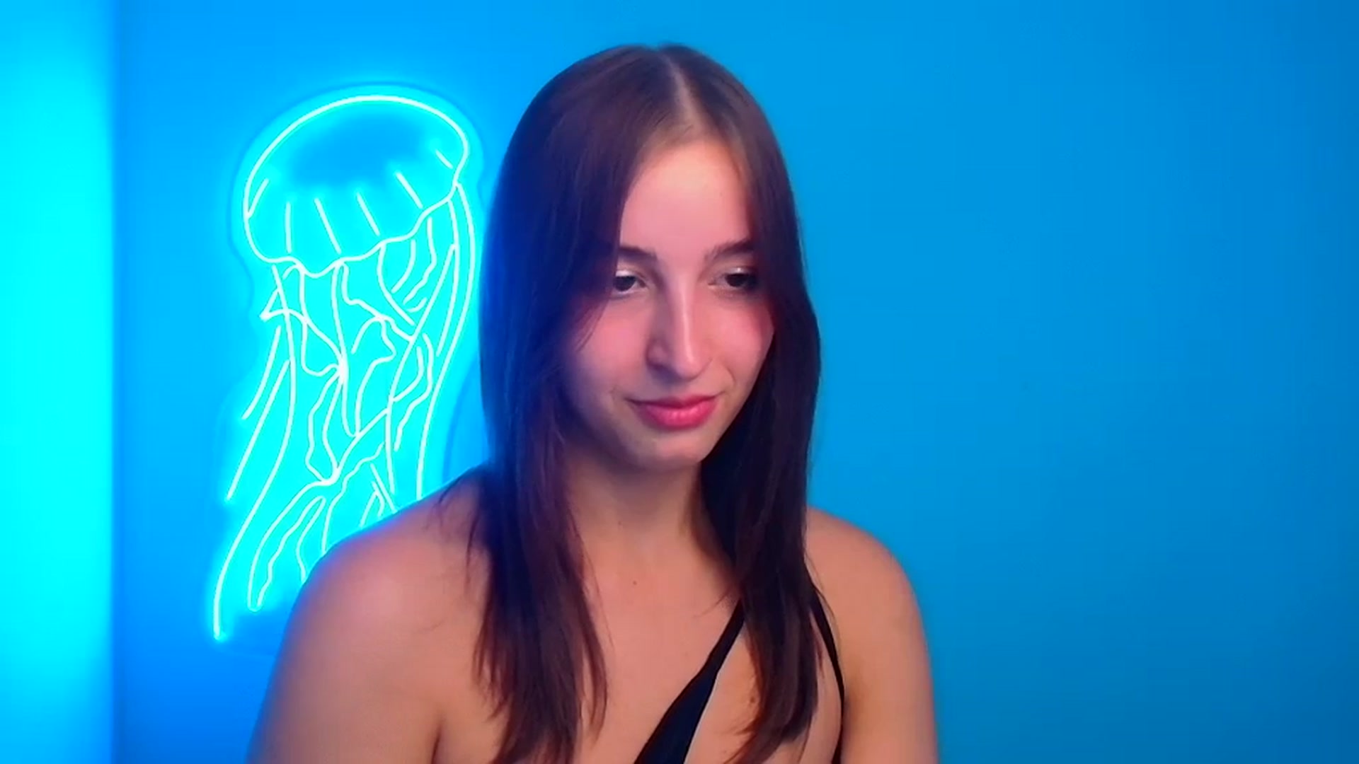 Gallery image thumbnail from Lilli_Fun's myfreecams stream on, 08/25/2024, 19:39 image 7 of 20