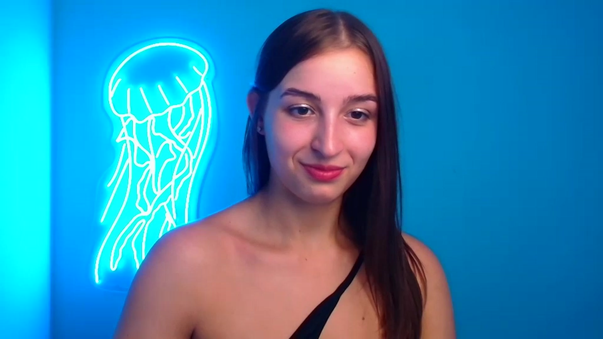 Gallery image thumbnail from Lilli_Fun's myfreecams stream on, 08/25/2024, 19:39 image 3 of 20