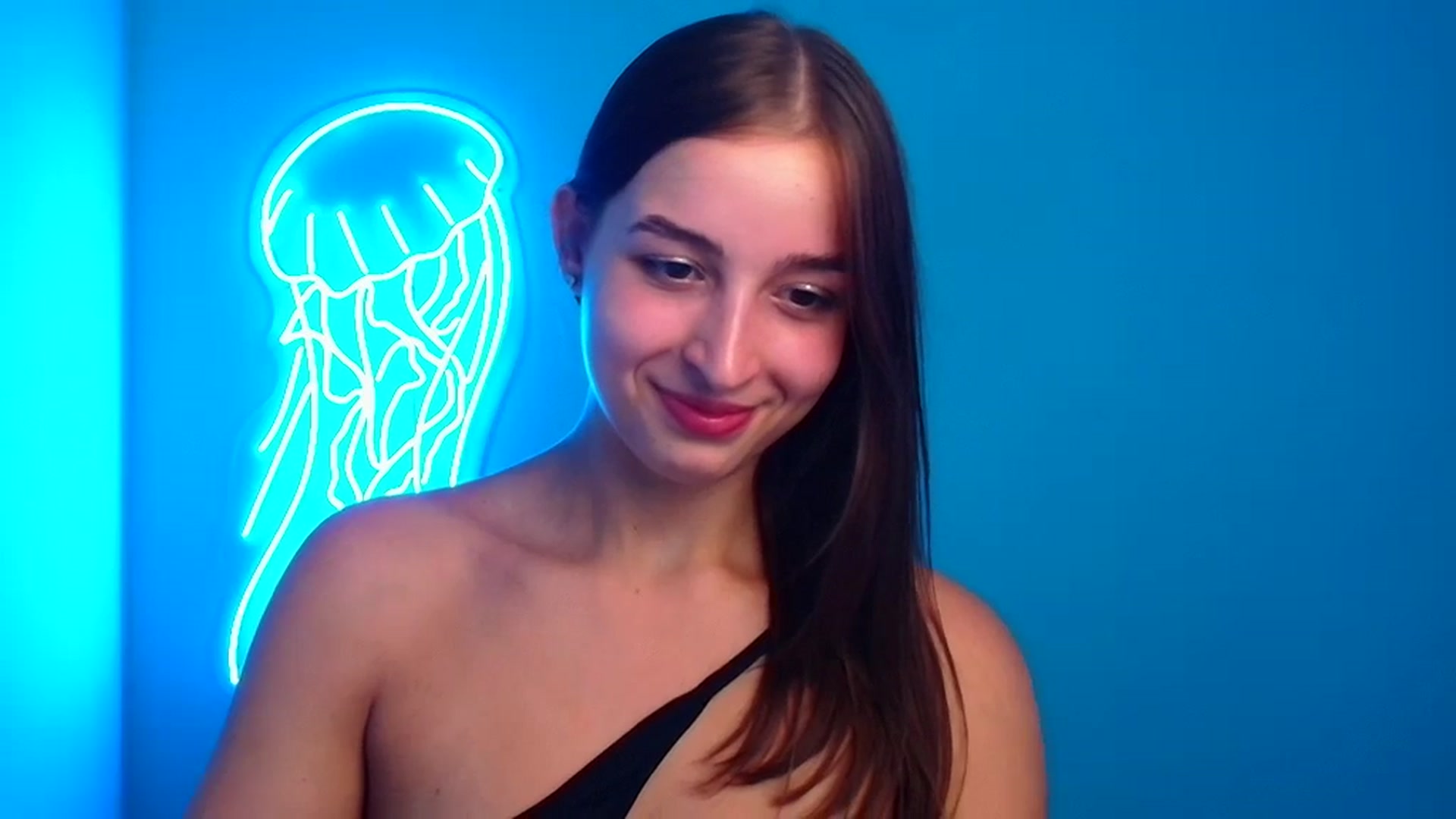 Gallery image thumbnail from Lilli_Fun's myfreecams stream on, 08/25/2024, 19:39 image 5 of 20