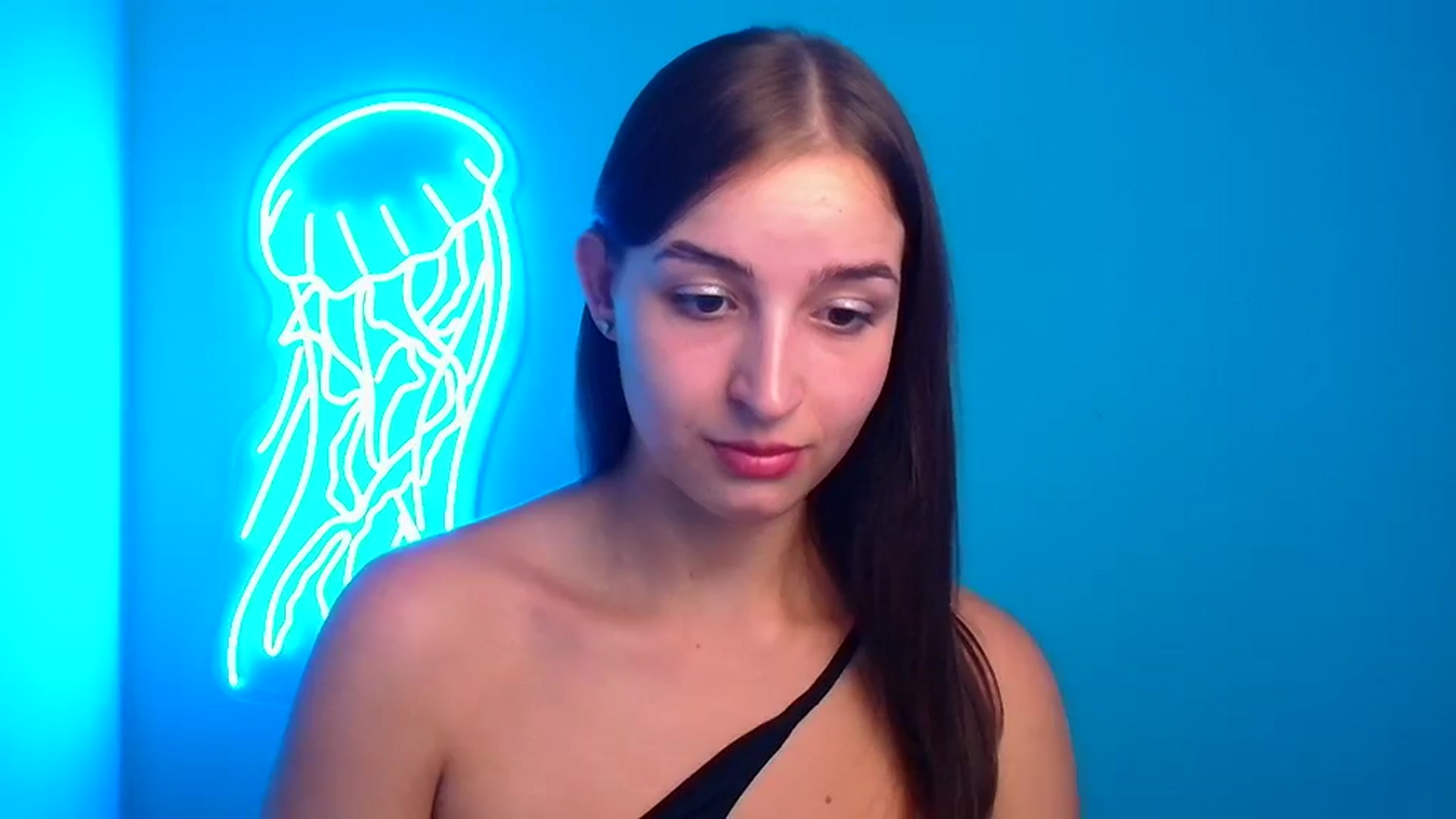 Gallery image thumbnail from Lilli_Fun's myfreecams stream on, 08/25/2024, 19:39 image 11 of 20