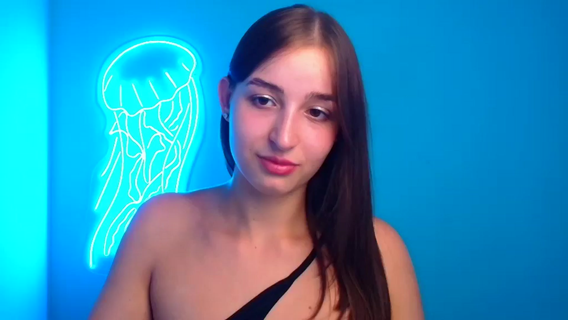 Gallery image thumbnail from Lilli_Fun's myfreecams stream on, 08/25/2024, 19:39 image 16 of 20