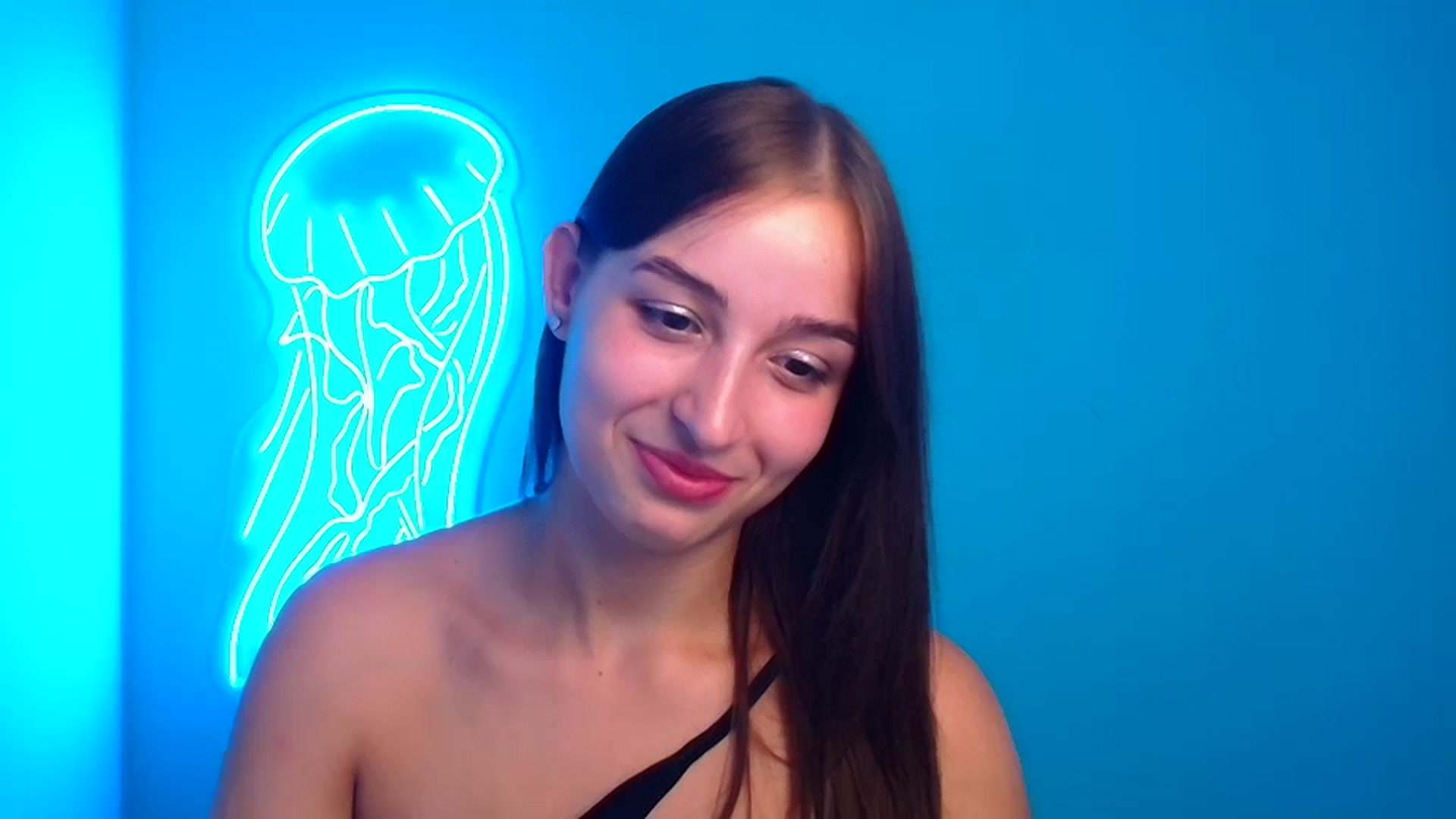 Gallery image thumbnail from Lilli_Fun's myfreecams stream on, 08/25/2024, 19:39 image 18 of 20