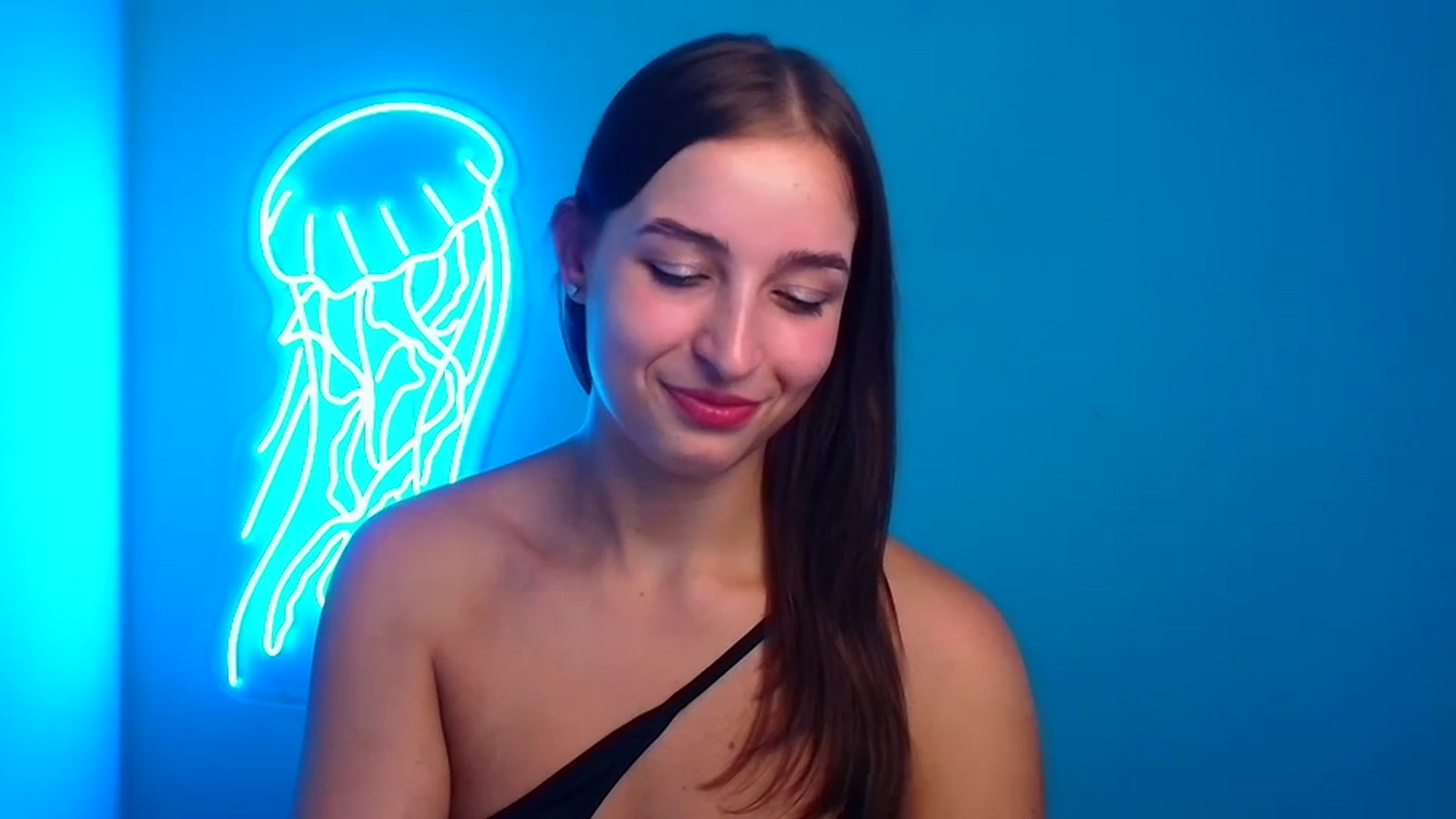 Gallery image thumbnail from Lilli_Fun's myfreecams stream on, 08/25/2024, 21:36 image 13 of 20