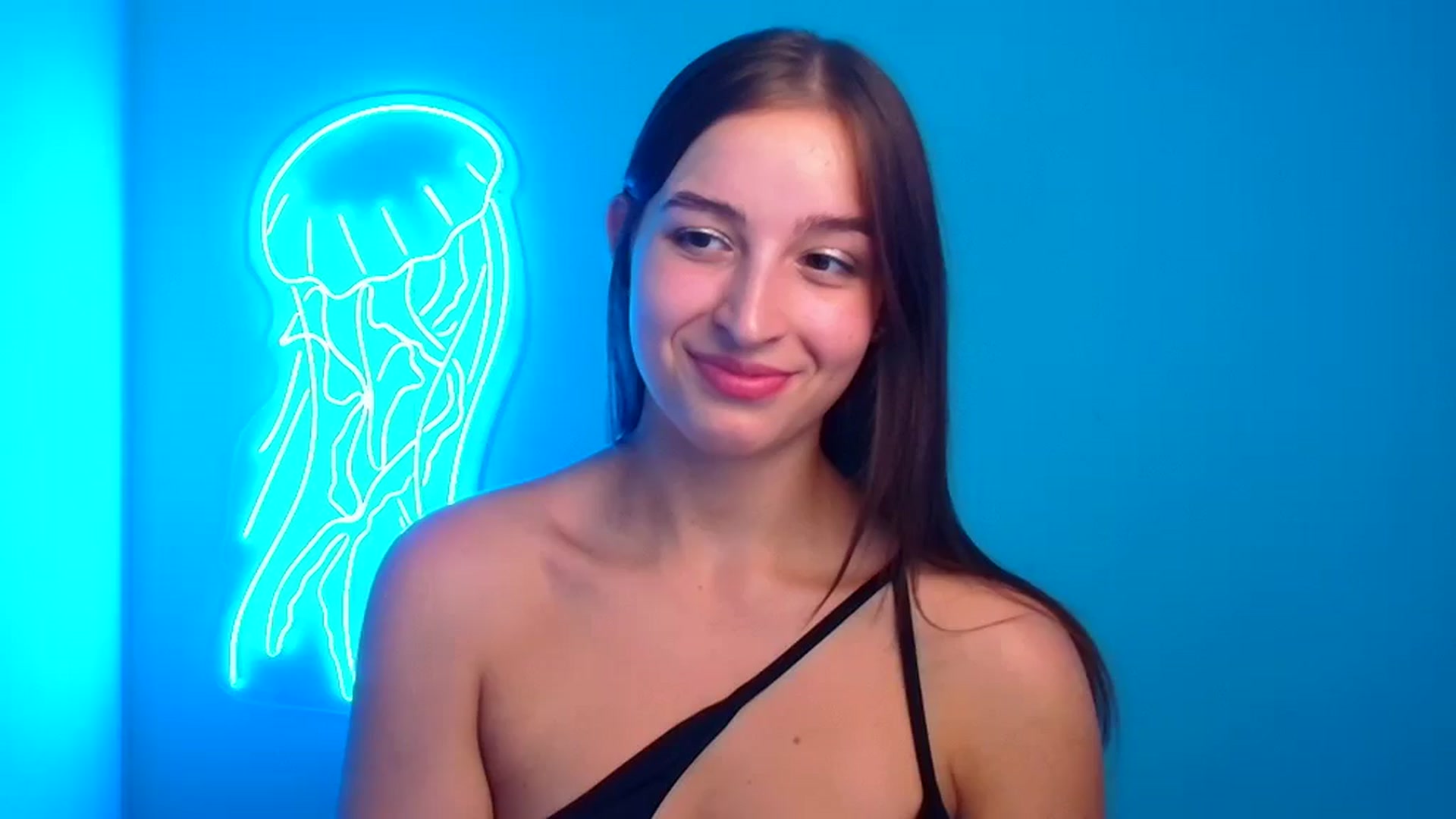 Gallery image thumbnail from Lilli_Fun's myfreecams stream on, 08/25/2024, 21:36 image 19 of 20