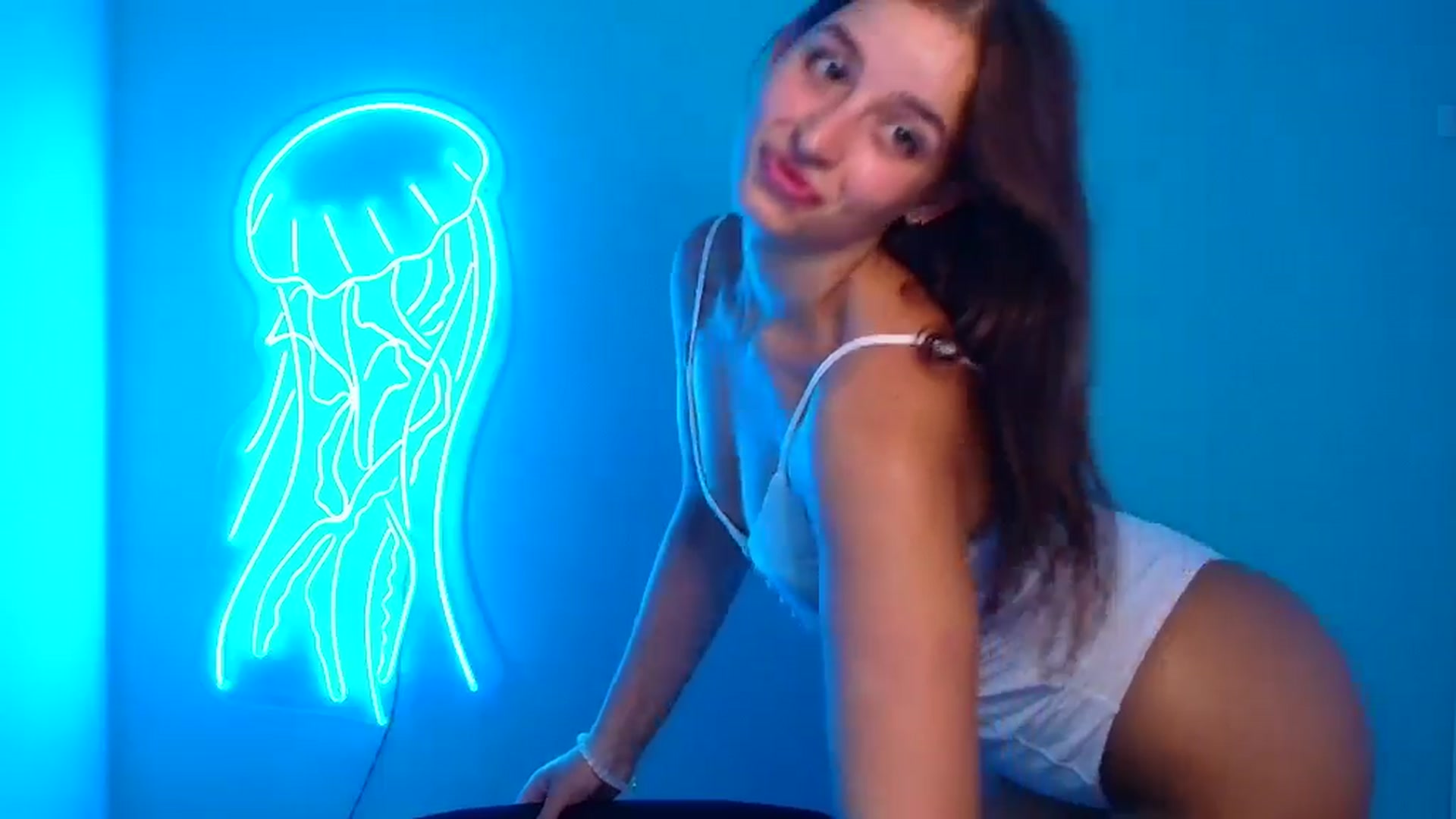 Gallery image thumbnail from Lilli_Fun's myfreecams stream on, 08/25/2024, 22:52 image 7 of 20