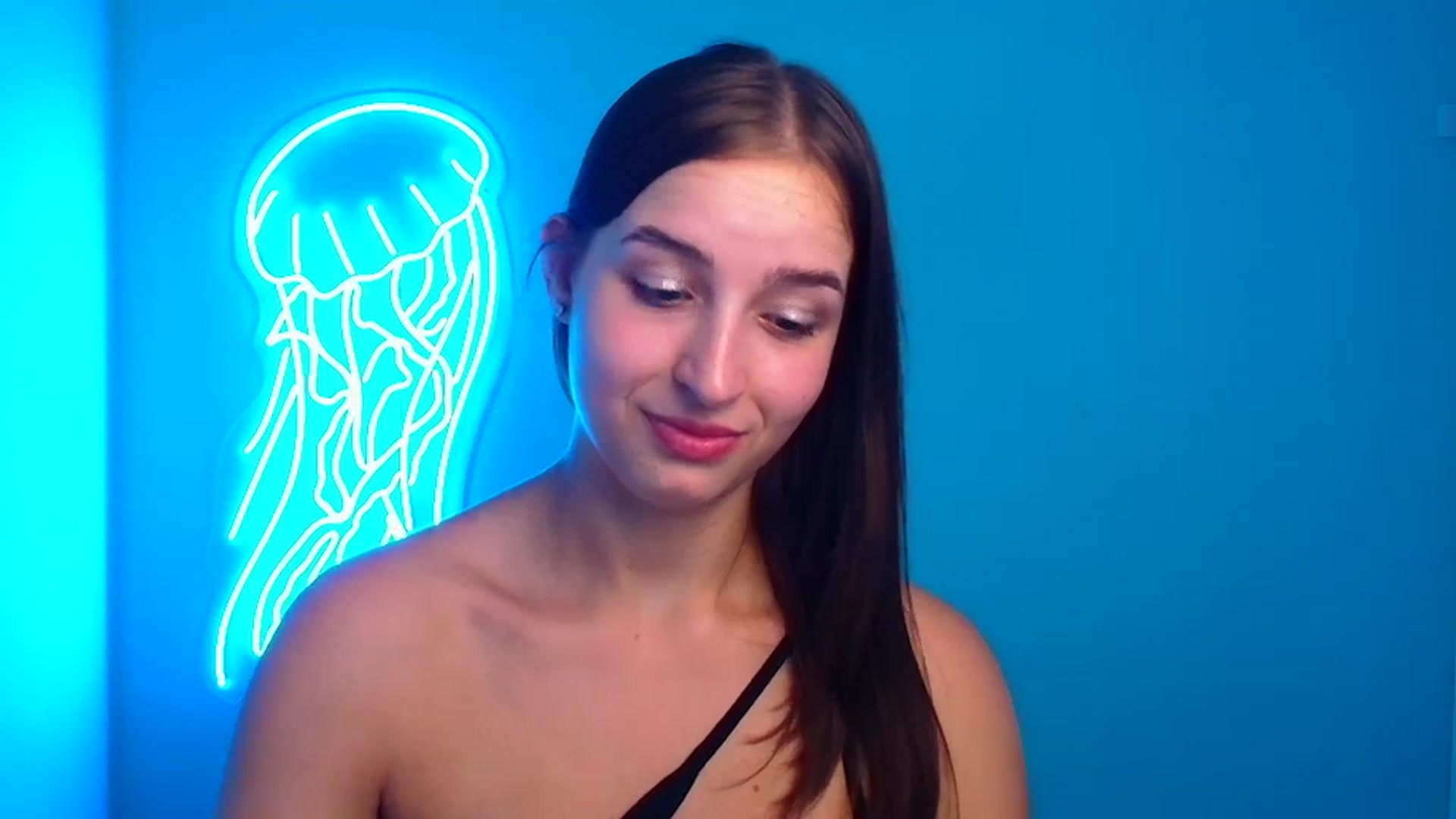Gallery image thumbnail from Lilli_Fun's myfreecams stream on, 08/25/2024, 22:52 image 4 of 20