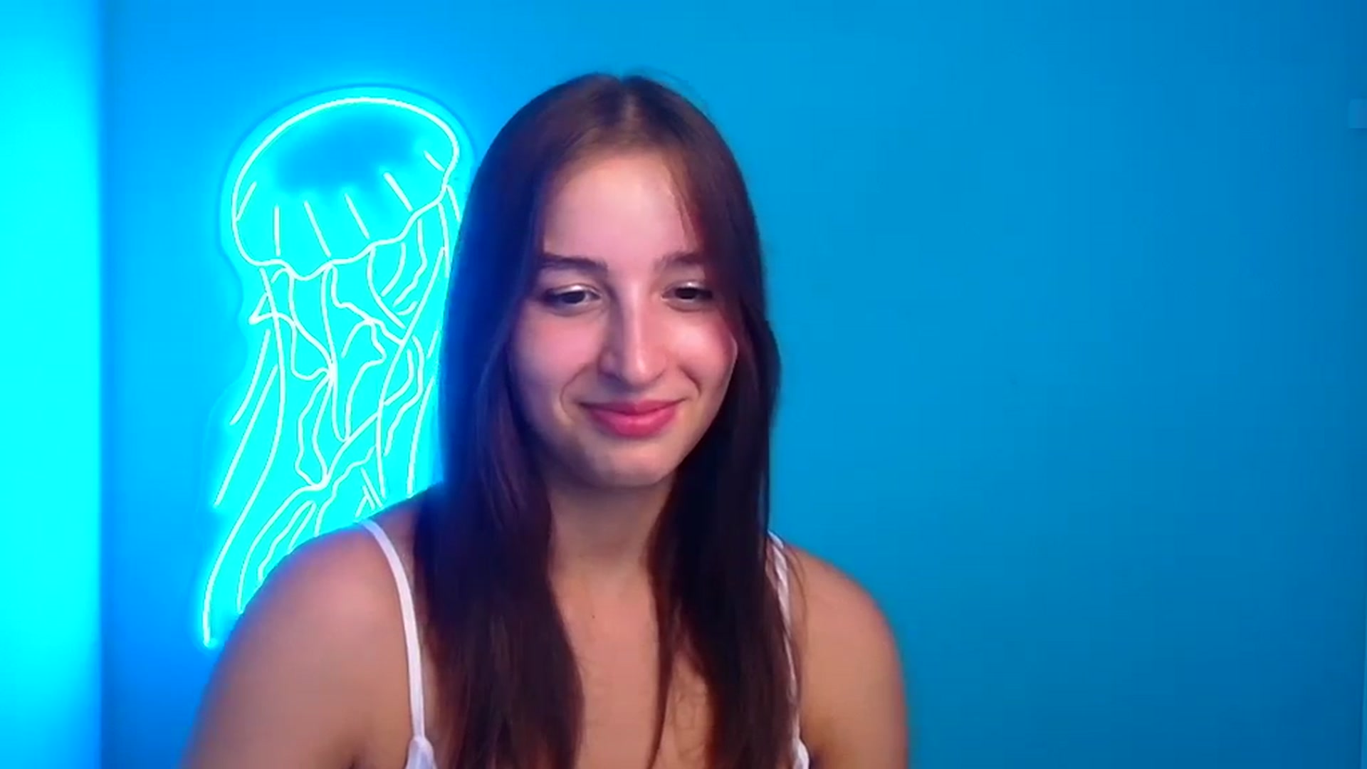 Gallery image thumbnail from Lilli_Fun's myfreecams stream on, 08/25/2024, 22:52 image 16 of 20