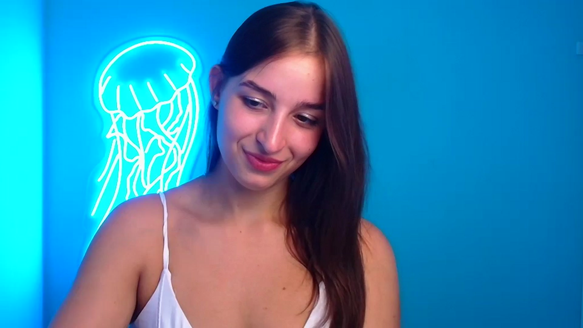 Gallery image thumbnail from Lilli_Fun's myfreecams stream on, 08/26/2024, 24:01 image 8 of 20