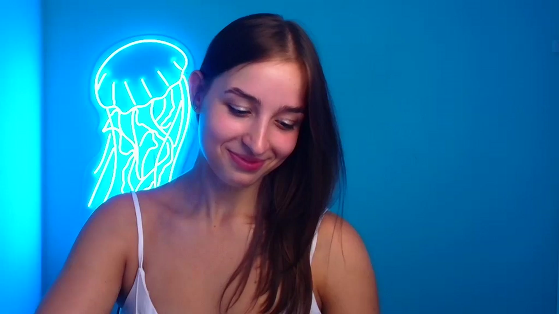 Gallery image thumbnail from Lilli_Fun's myfreecams stream on, 08/26/2024, 24:01 image 15 of 20