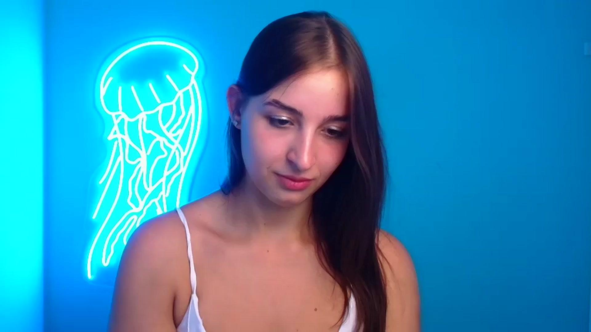 Gallery image thumbnail from Lilli_Fun's myfreecams stream on, 08/26/2024, 24:01 image 9 of 20