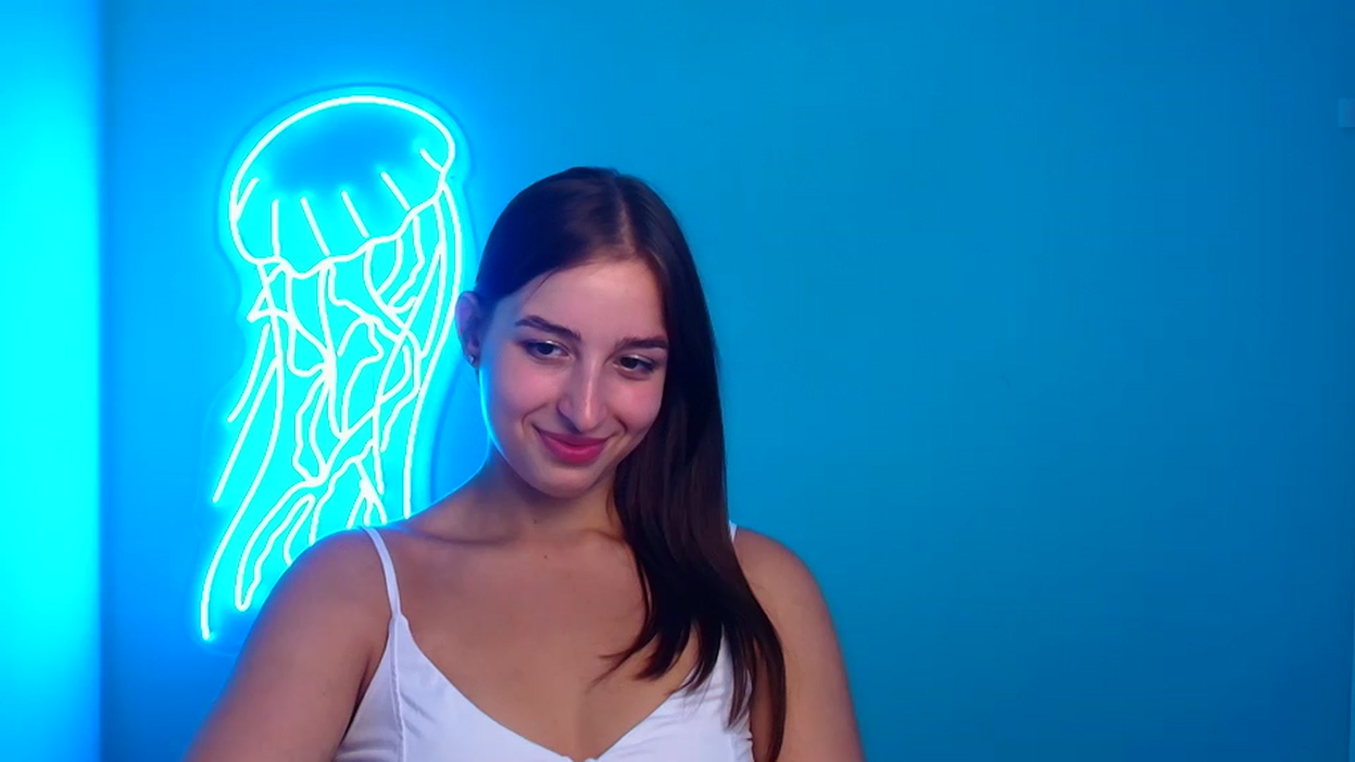 Gallery image thumbnail from Lilli_Fun's myfreecams stream on, 08/26/2024, 24:01 image 18 of 20