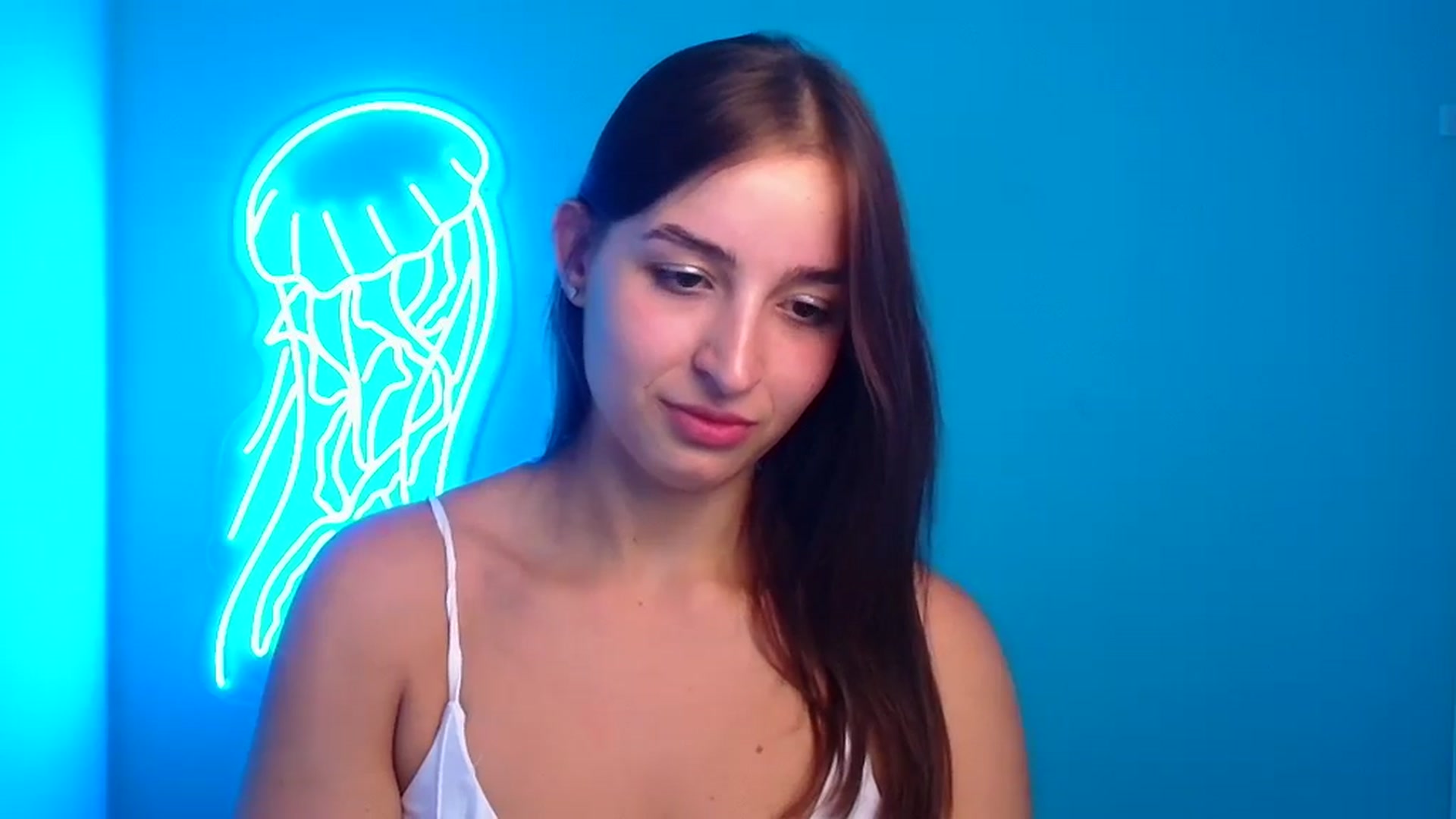 Gallery image thumbnail from Lilli_Fun's myfreecams stream on, 08/26/2024, 24:01 image 6 of 20