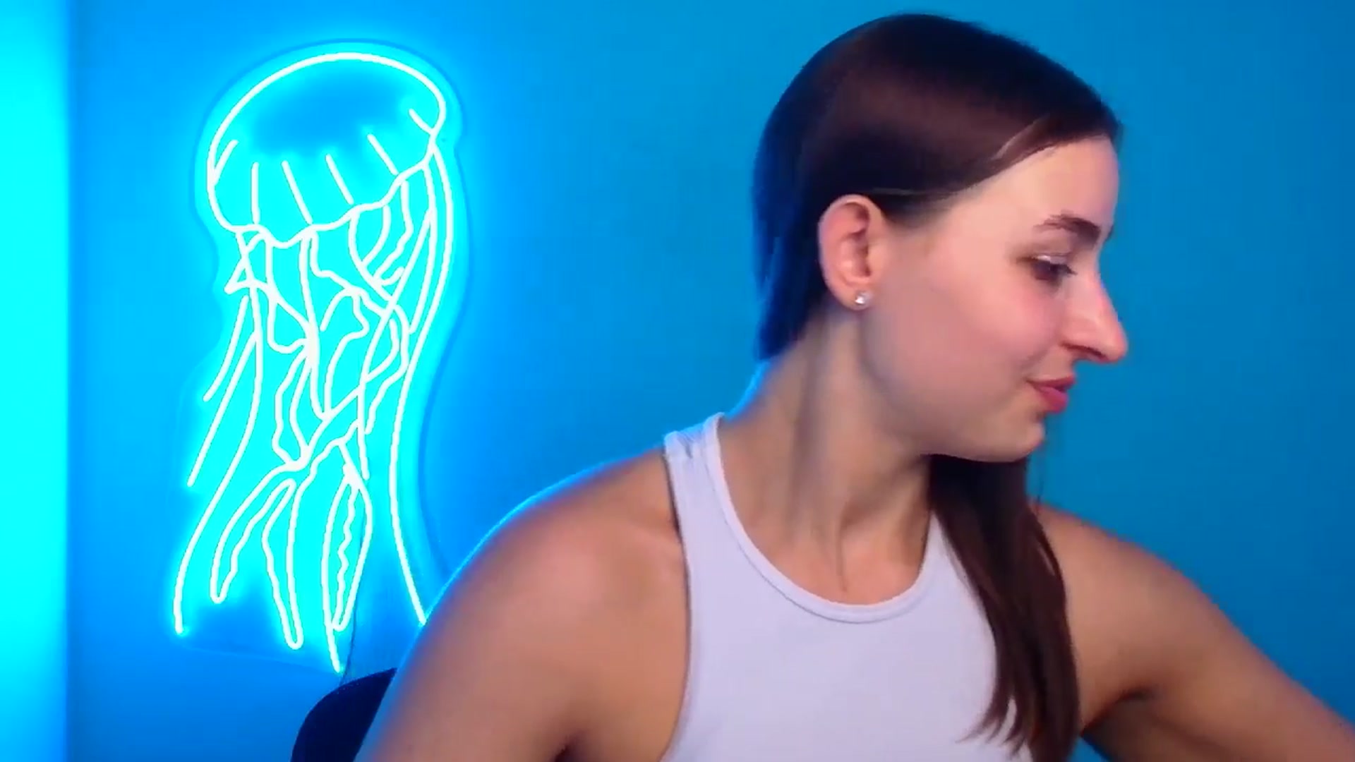 Gallery image thumbnail from Lilli_Fun's myfreecams stream on, 08/26/2024, 21:32 image 20 of 20