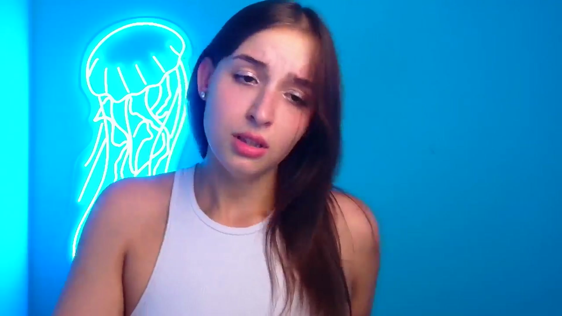 Gallery image thumbnail from Lilli_Fun's myfreecams stream on, 08/26/2024, 21:32 image 9 of 20