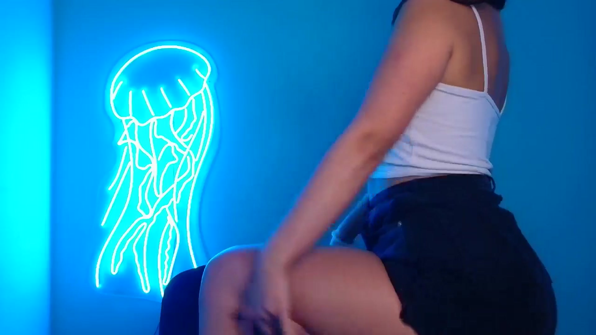 Gallery image thumbnail from Lilli_Fun's myfreecams stream on, 09/11/2024, 19:52 image 6 of 20