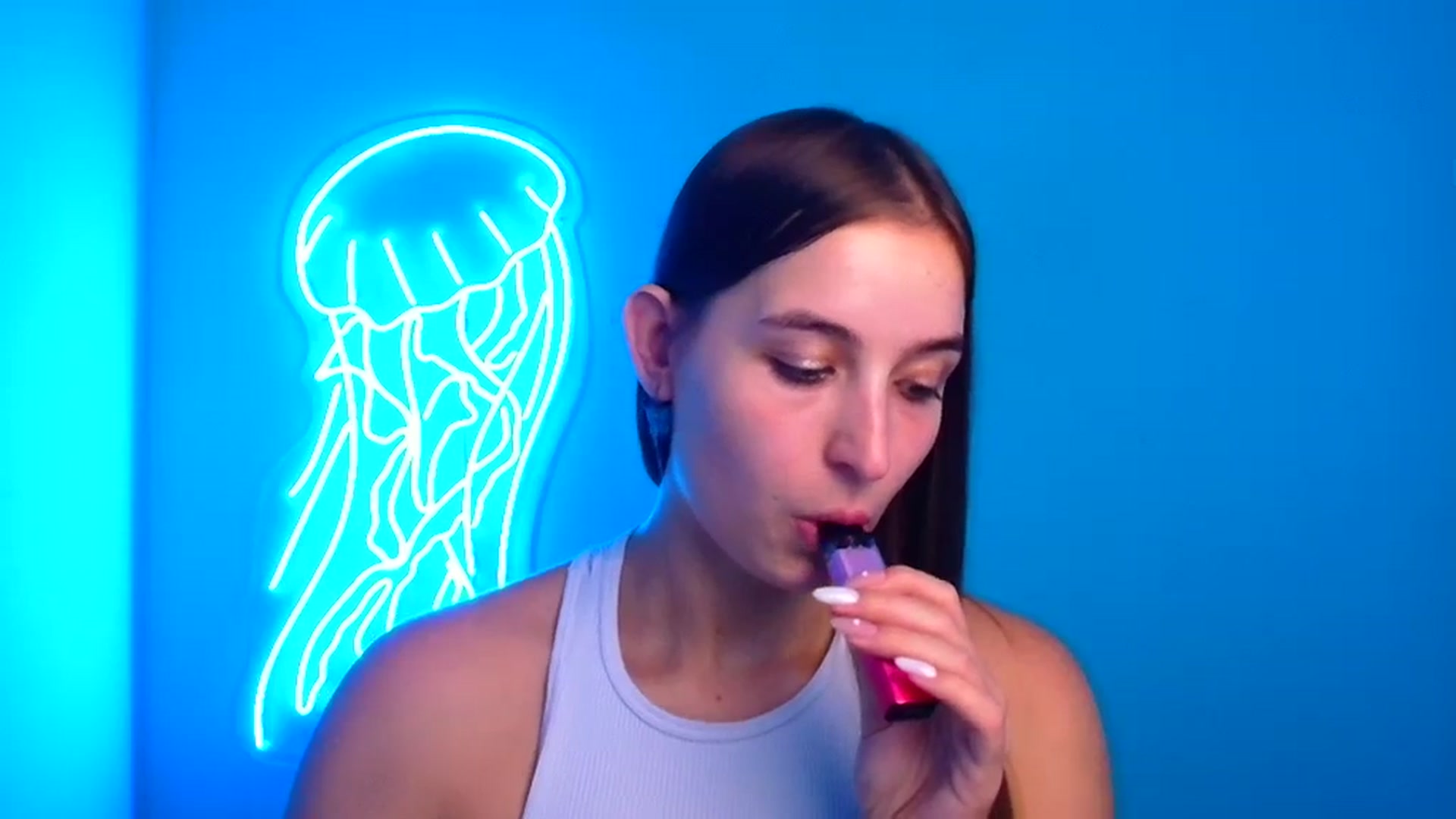 Gallery image thumbnail from Lilli_Fun's myfreecams stream on, 09/14/2024, 10:48 image 17 of 20