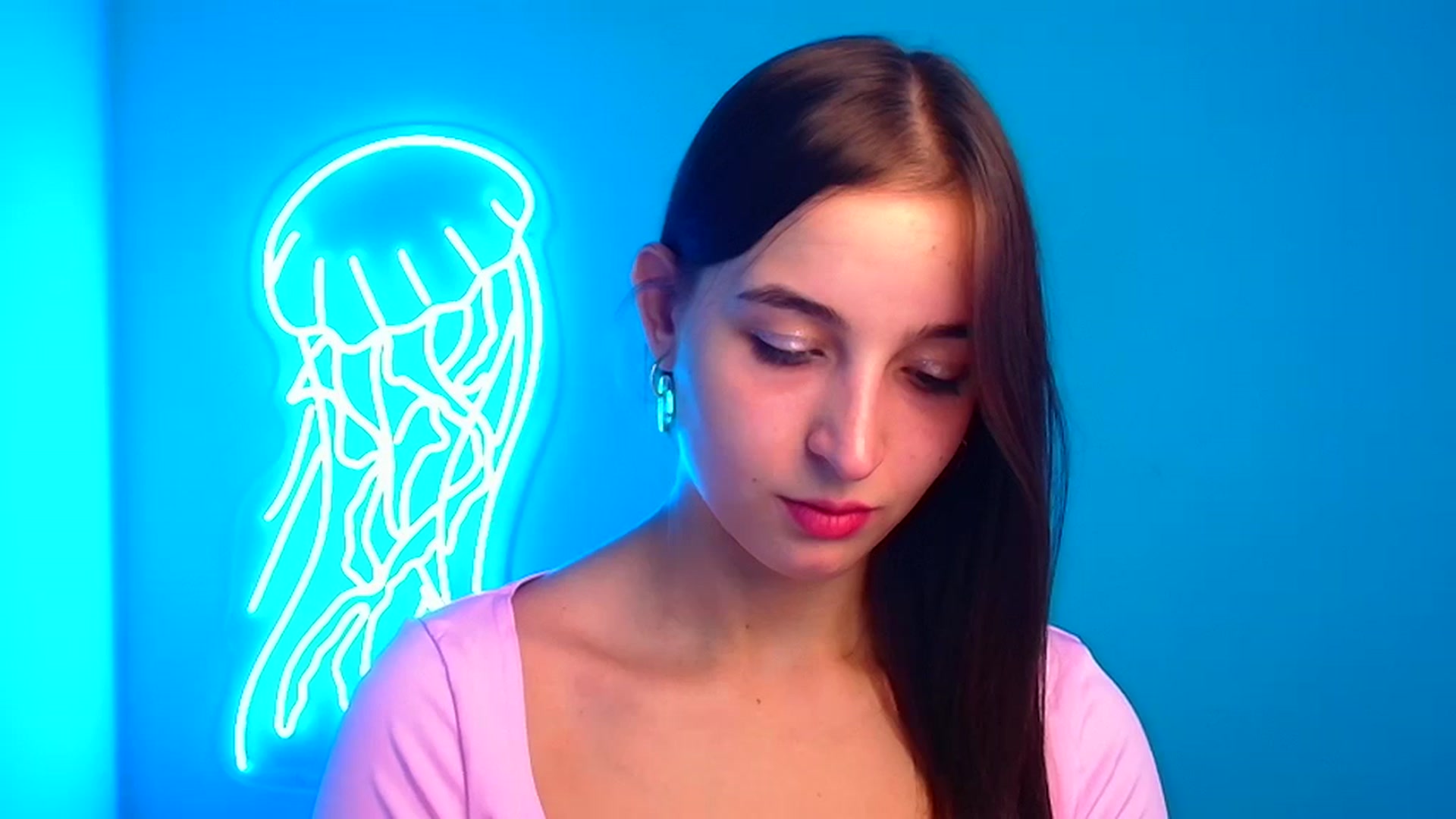 Gallery image thumbnail from Lilli_Fun's myfreecams stream on, 09/15/2024, 11:41 image 5 of 20