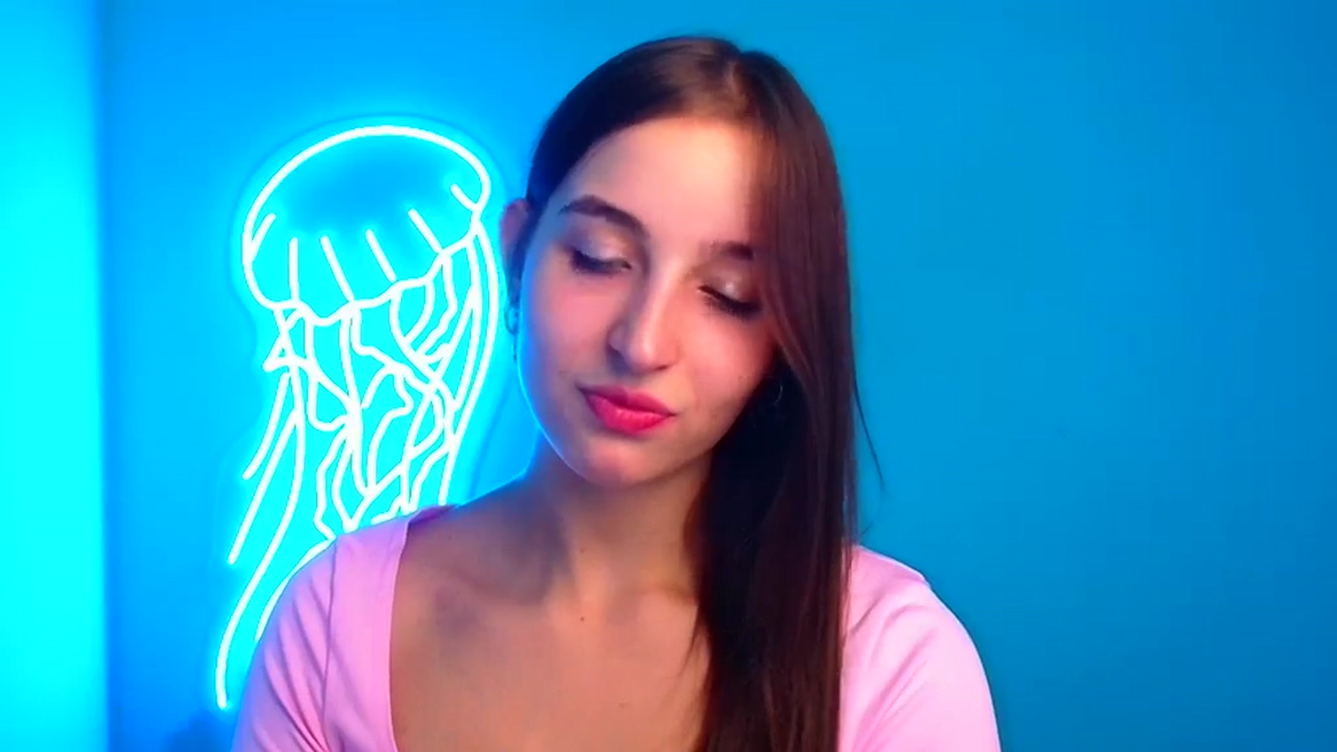 Gallery image thumbnail from Lilli_Fun's myfreecams stream on, 09/15/2024, 11:41 image 8 of 20
