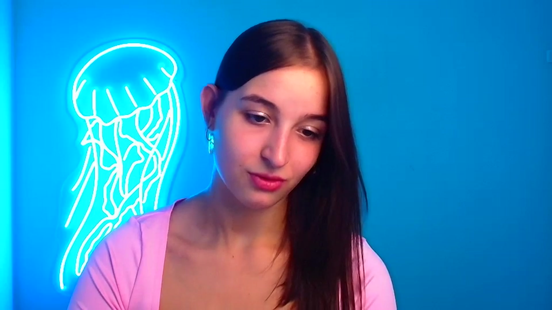 Gallery image thumbnail from Lilli_Fun's myfreecams stream on, 09/15/2024, 12:29 image 5 of 20