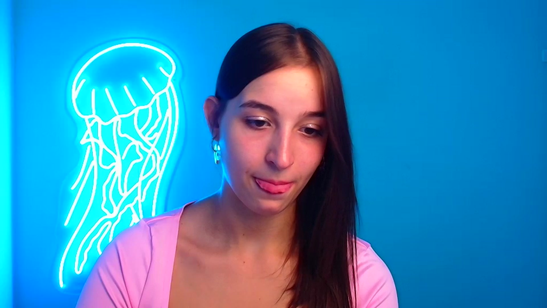 Gallery image thumbnail from Lilli_Fun's myfreecams stream on, 09/15/2024, 12:29 image 4 of 20