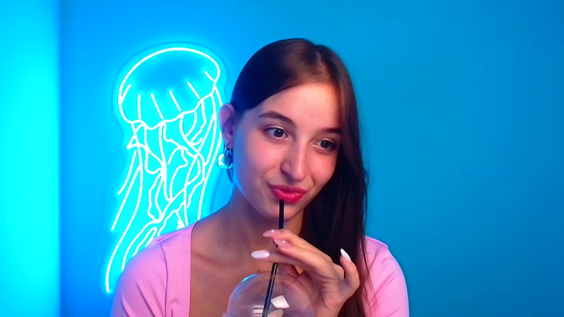 Gallery image thumbnail from Lilli_Fun's myfreecams stream on, 09/15/2024, 12:58 image 1 of 20
