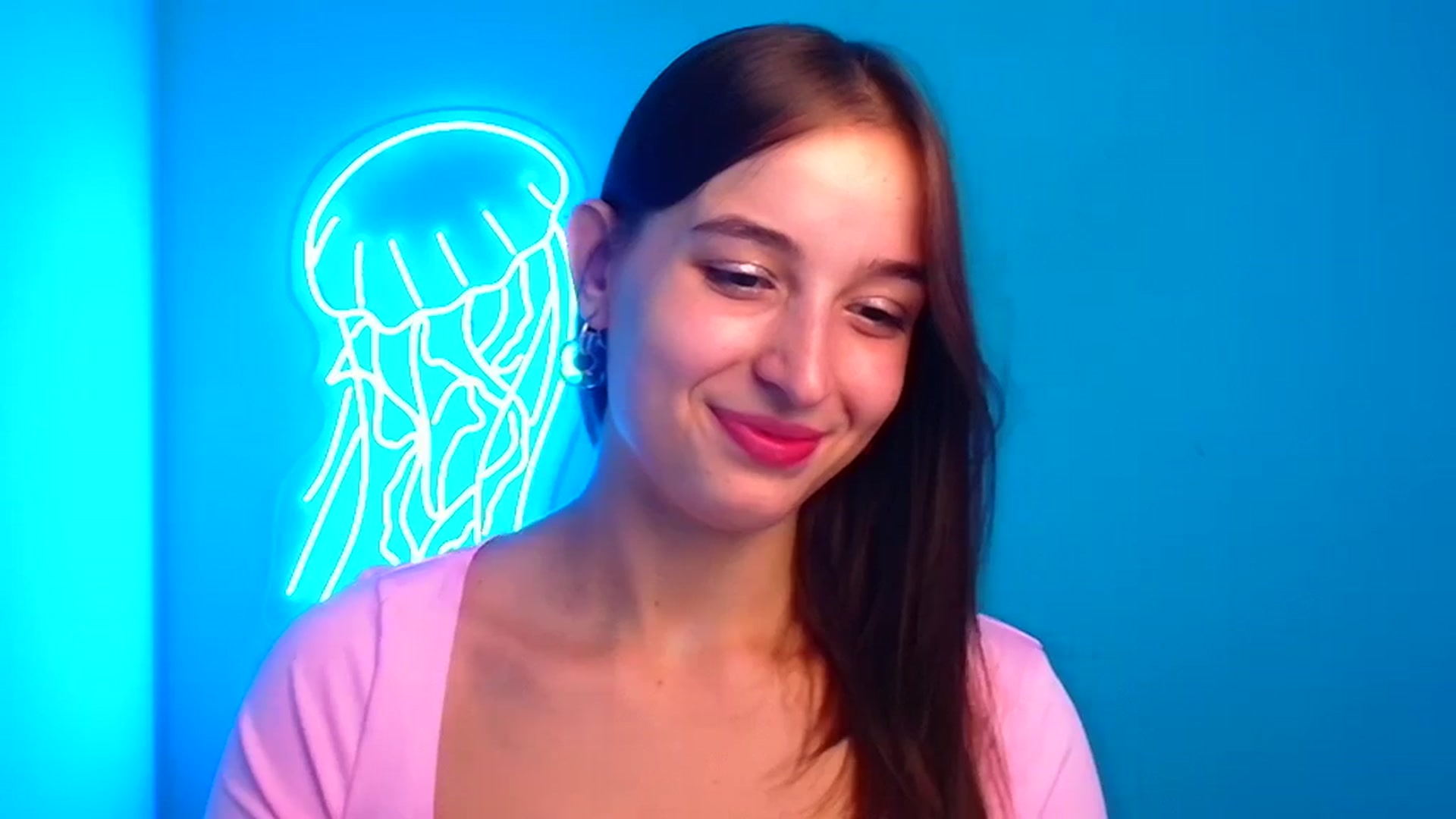 Gallery image thumbnail from Lilli_Fun's myfreecams stream on, 09/15/2024, 12:58 image 8 of 20