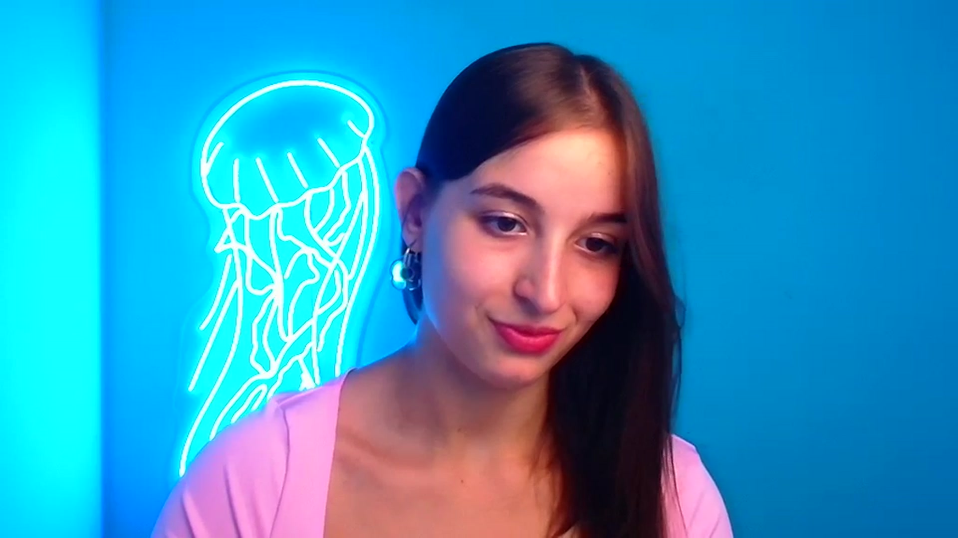 Gallery image thumbnail from Lilli_Fun's myfreecams stream on, 09/15/2024, 12:58 image 6 of 20