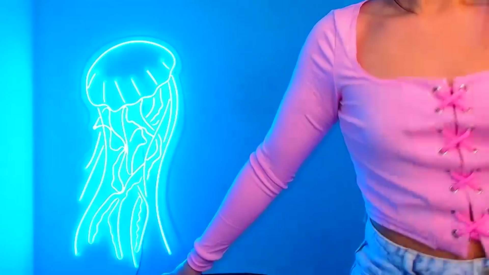 Gallery image thumbnail from Lilli_Fun's myfreecams stream on, 09/15/2024, 14:14 image 11 of 20
