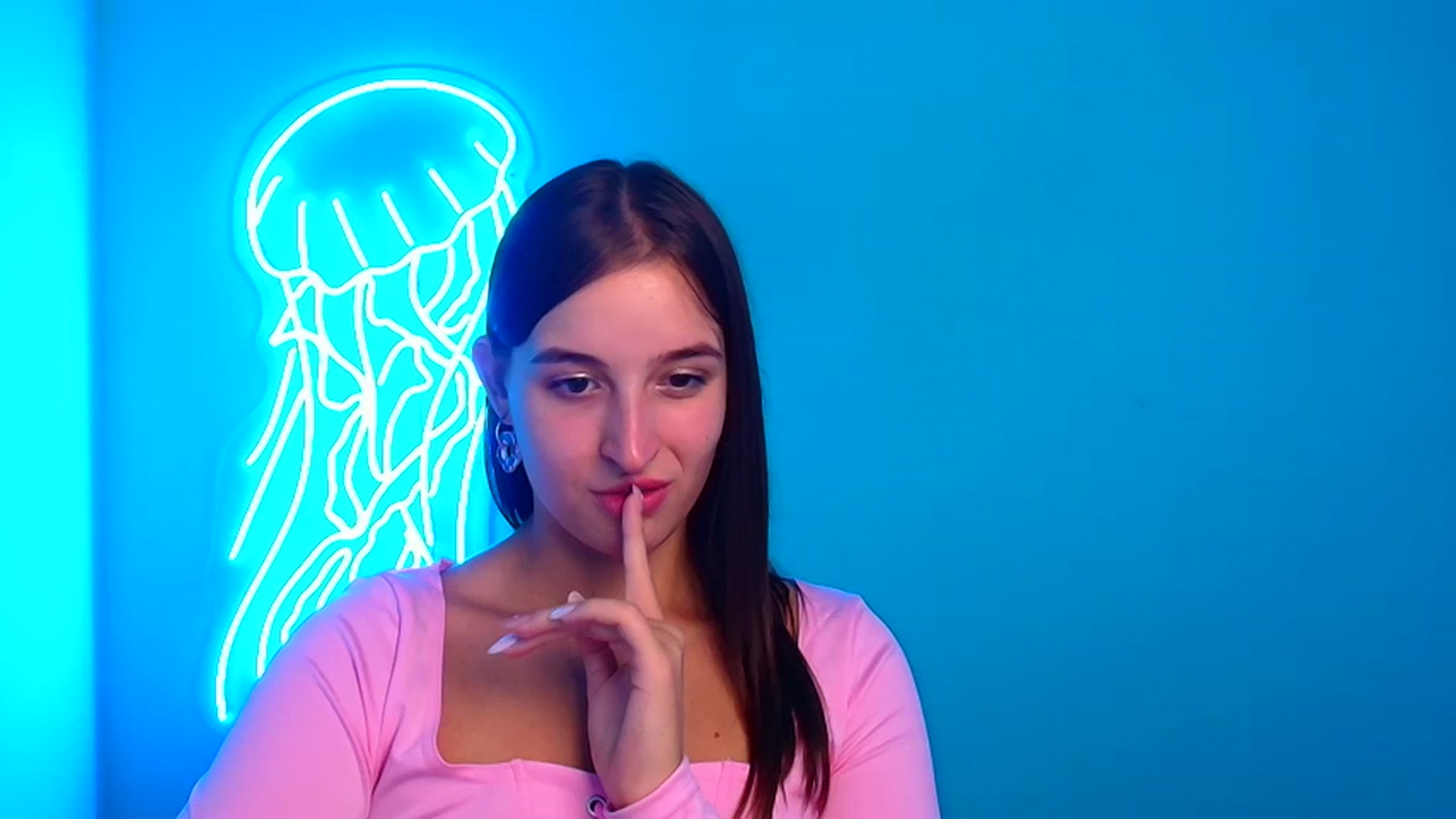 Gallery image thumbnail from Lilli_Fun's myfreecams stream on, 09/15/2024, 15:14 image 16 of 20