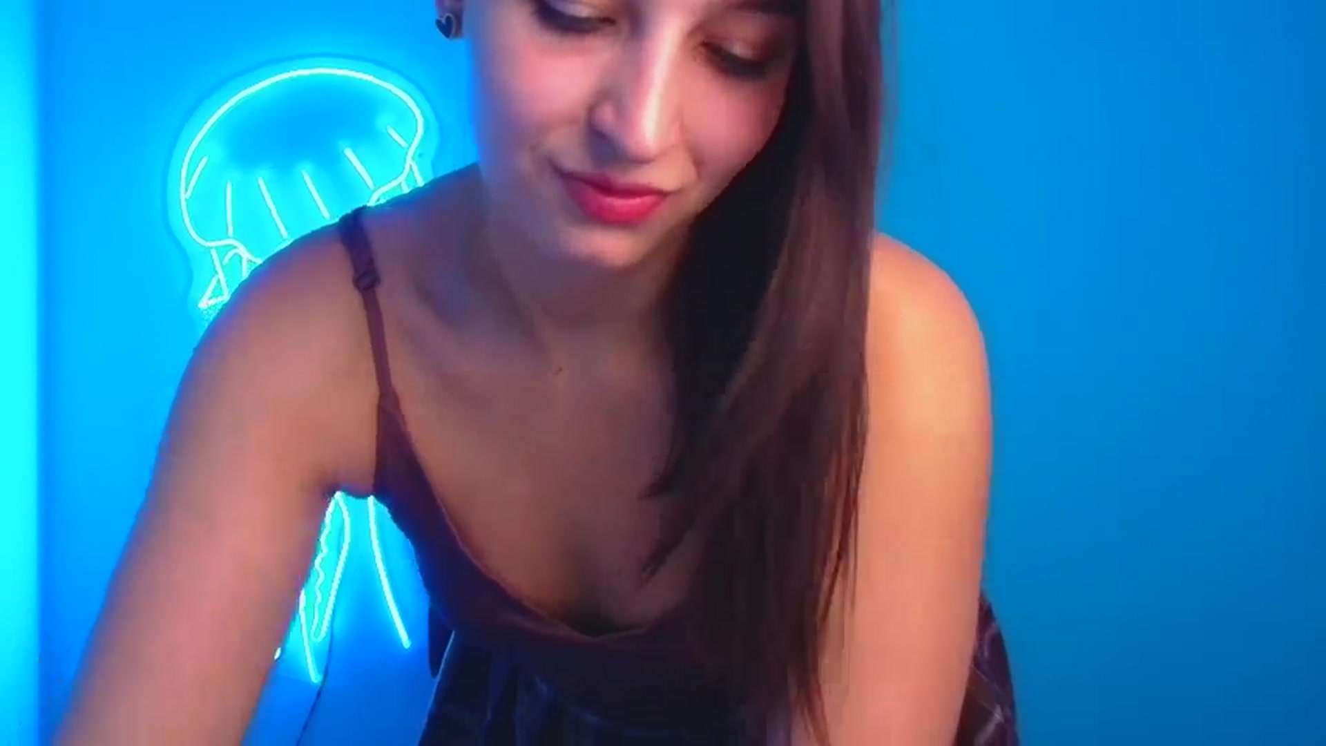 Gallery image thumbnail from Lilli_Fun's myfreecams stream on, 09/16/2024, 18:39 image 13 of 20