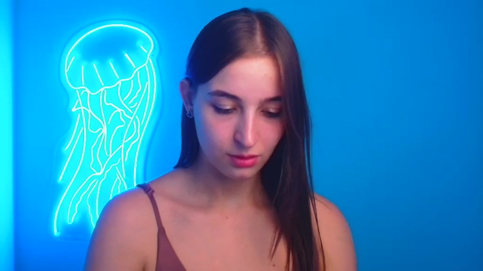 Gallery image thumbnail from Lilli_Fun's myfreecams stream on, 09/17/2024, 04:40 image 7 of 20