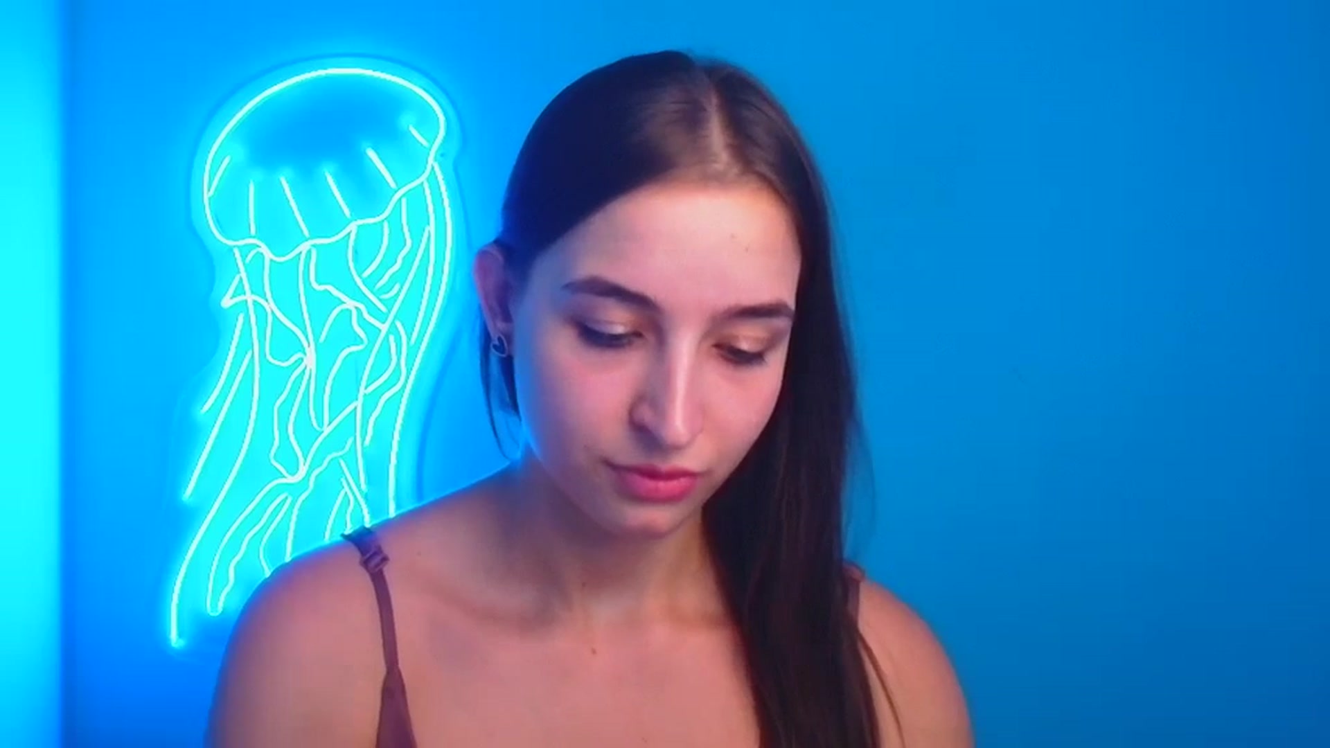 Gallery image thumbnail from Lilli_Fun's myfreecams stream on, 09/17/2024, 04:45 image 12 of 20